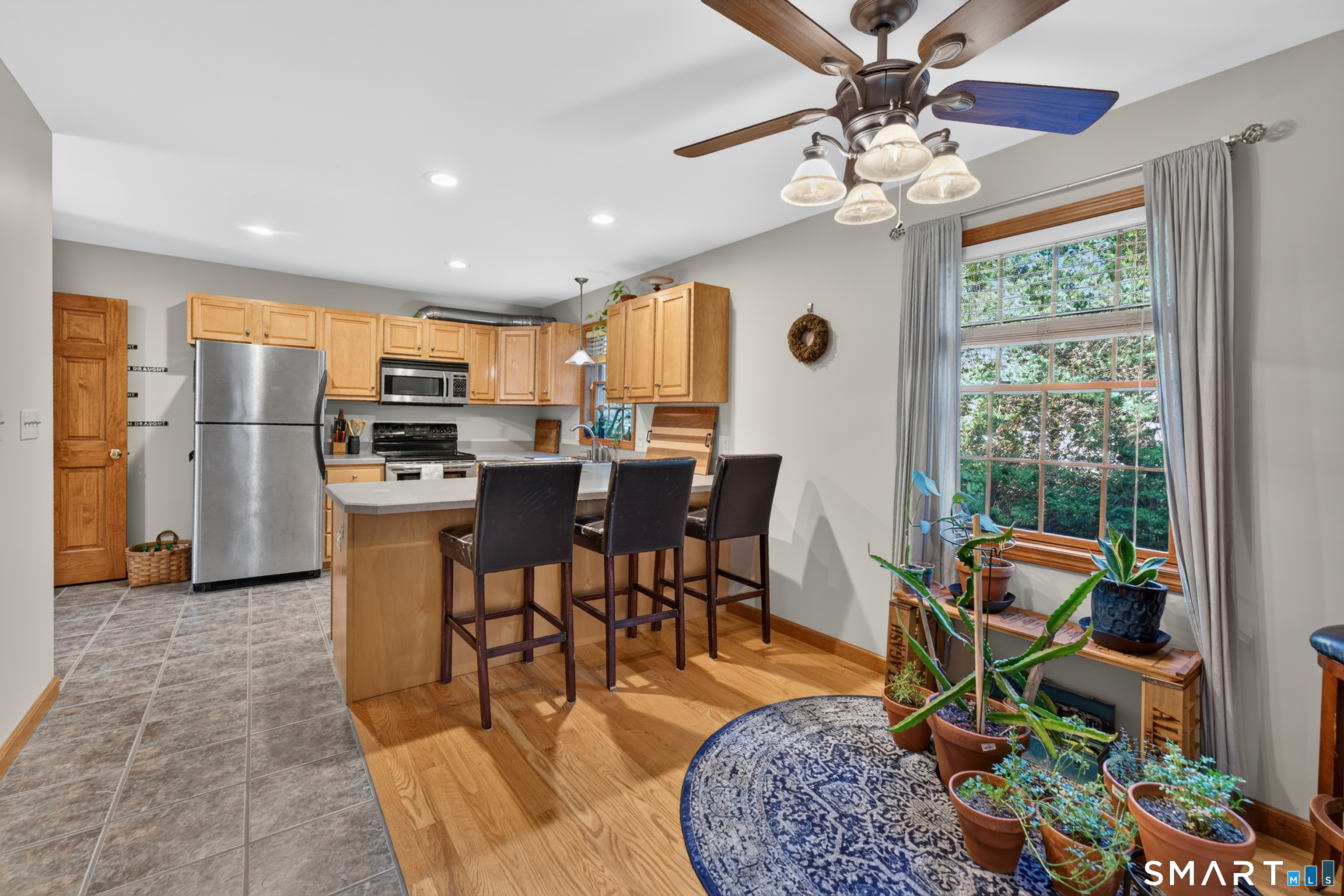 27-29 Columbus Avenue photo 28