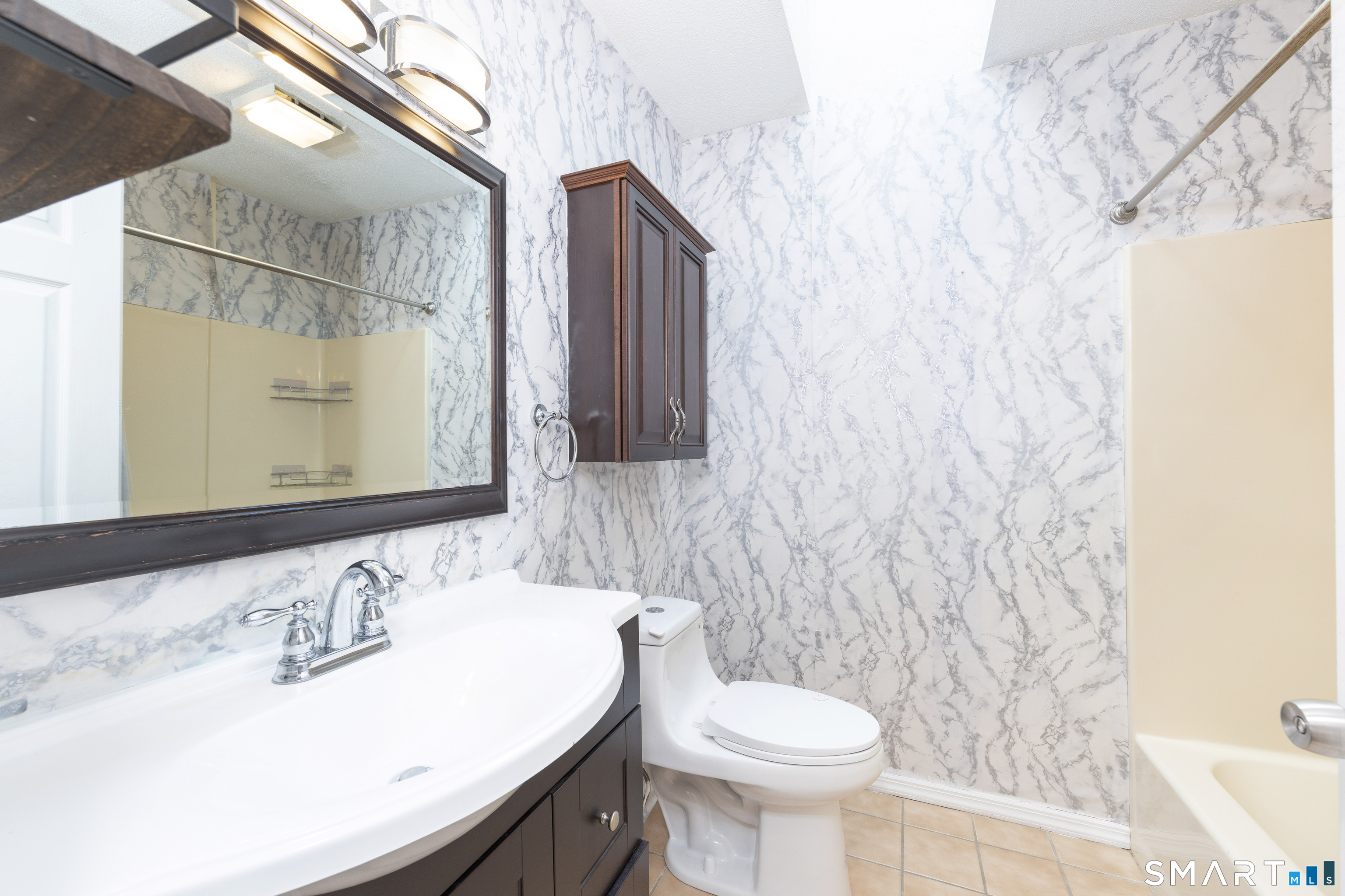 351 Bradley Street photo 17