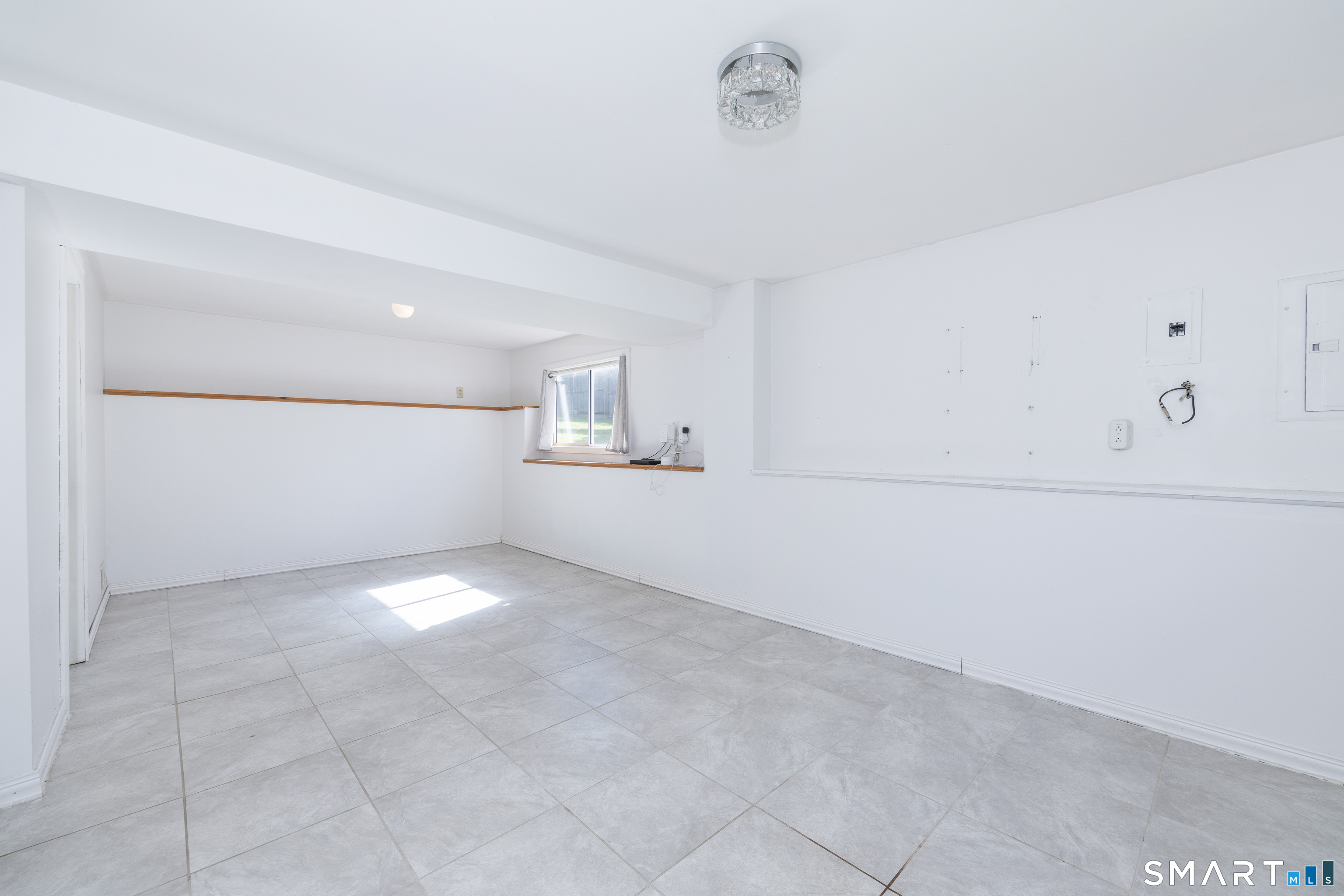 351 Bradley Street photo 18