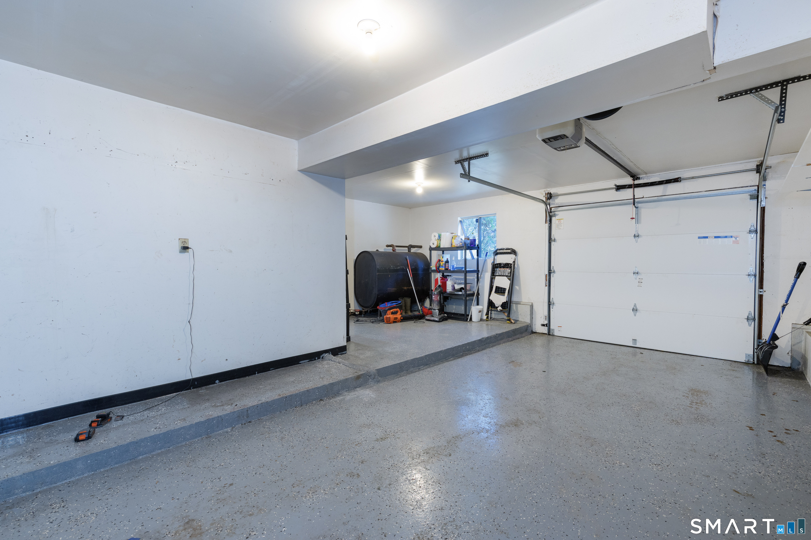 351 Bradley Street photo 21