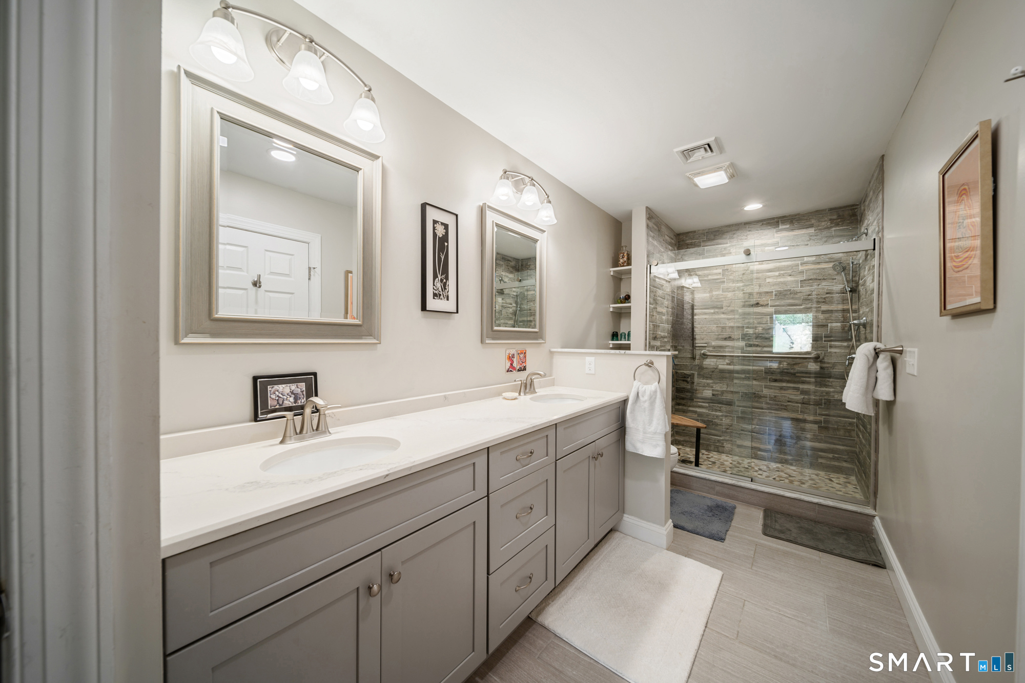 778 Heritage Village Unit #B photo 14