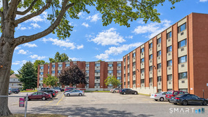 1700 Broadbridge, Unit A11, Stratford