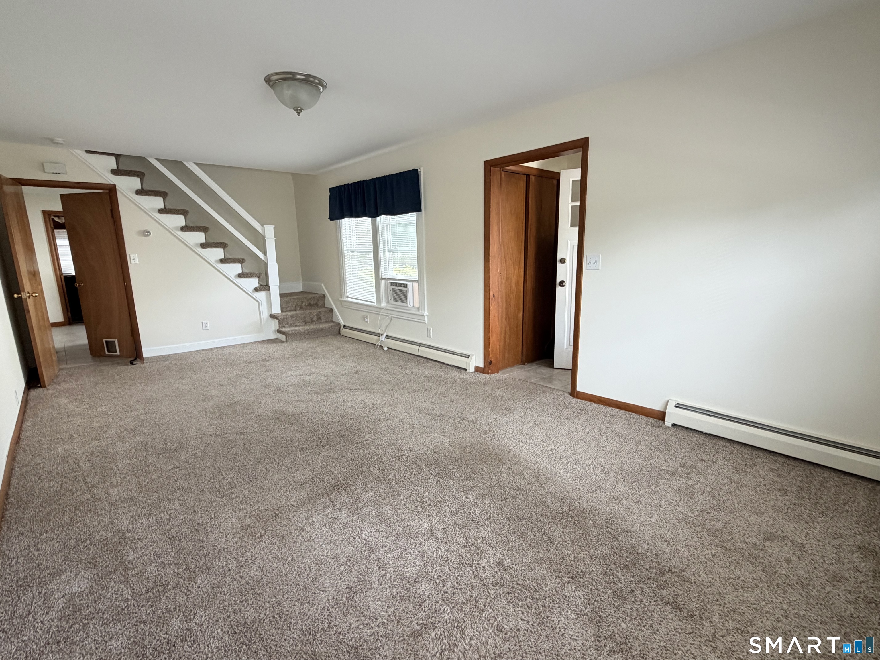 Foto 7 de Apartamento en renta en 376 Reef Road, Fairfield, CT — $2,500/mes