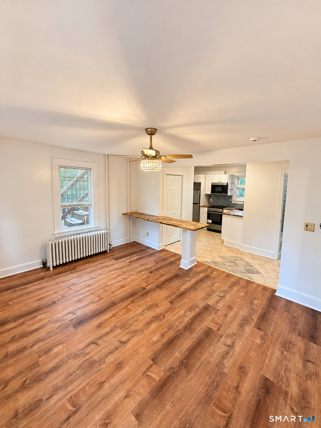 Foto 9 de Apartamento en renta en 192 Knickerbocker Avenue #2, Stamford, CT — $2,300/mes