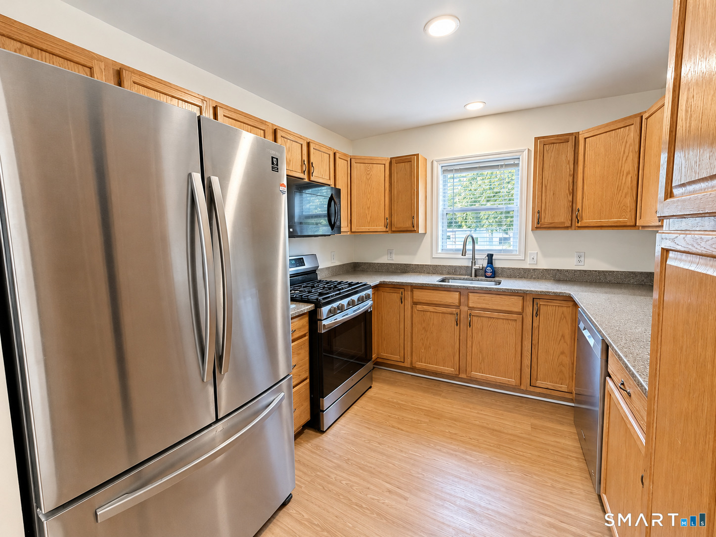Foto 6 de Condominio en renta en 5 Rockland Road #B4, Norwalk, CT — $3,000/mes