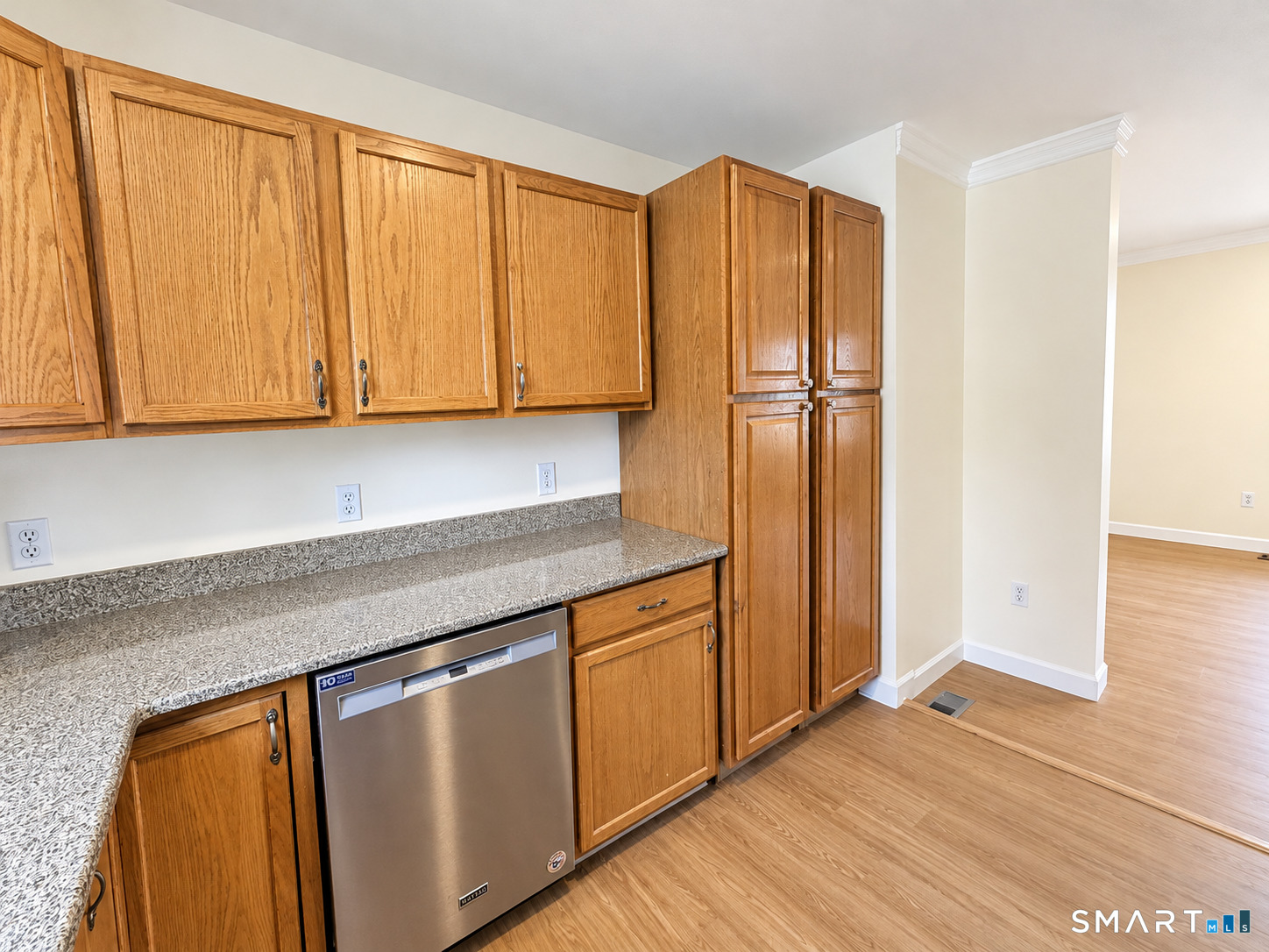 Foto 7 de Condominio en renta en 5 Rockland Road #B4, Norwalk, CT — $3,000/mes
