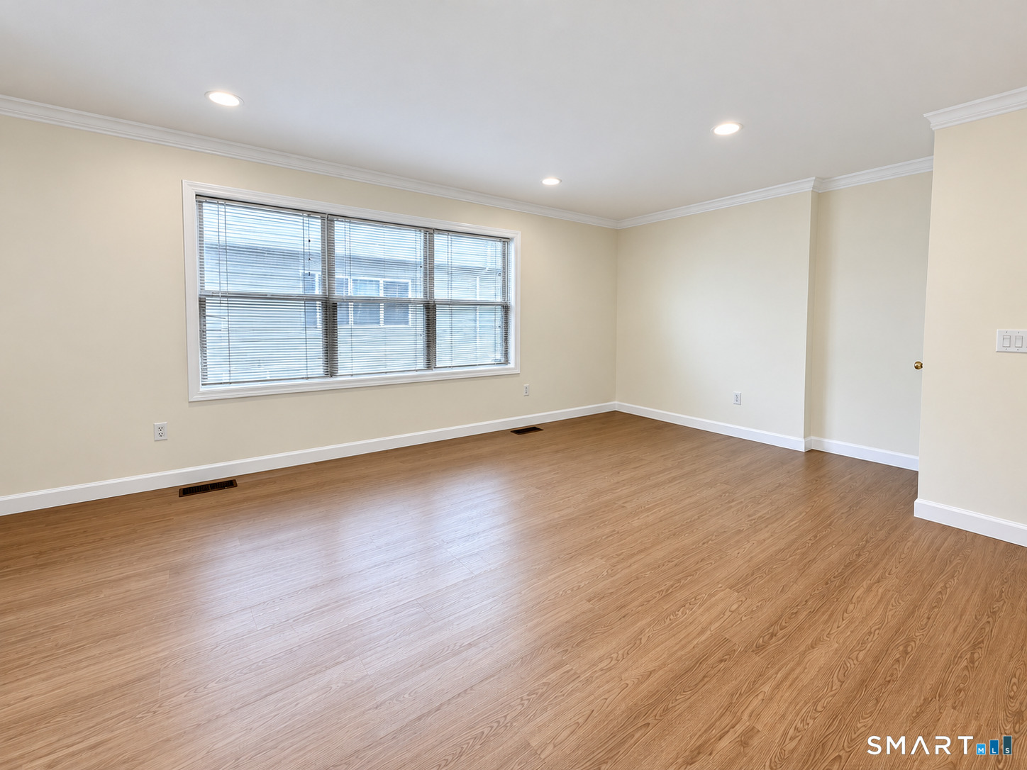 Foto 9 de Condominio en renta en 5 Rockland Road #B4, Norwalk, CT — $3,000/mes