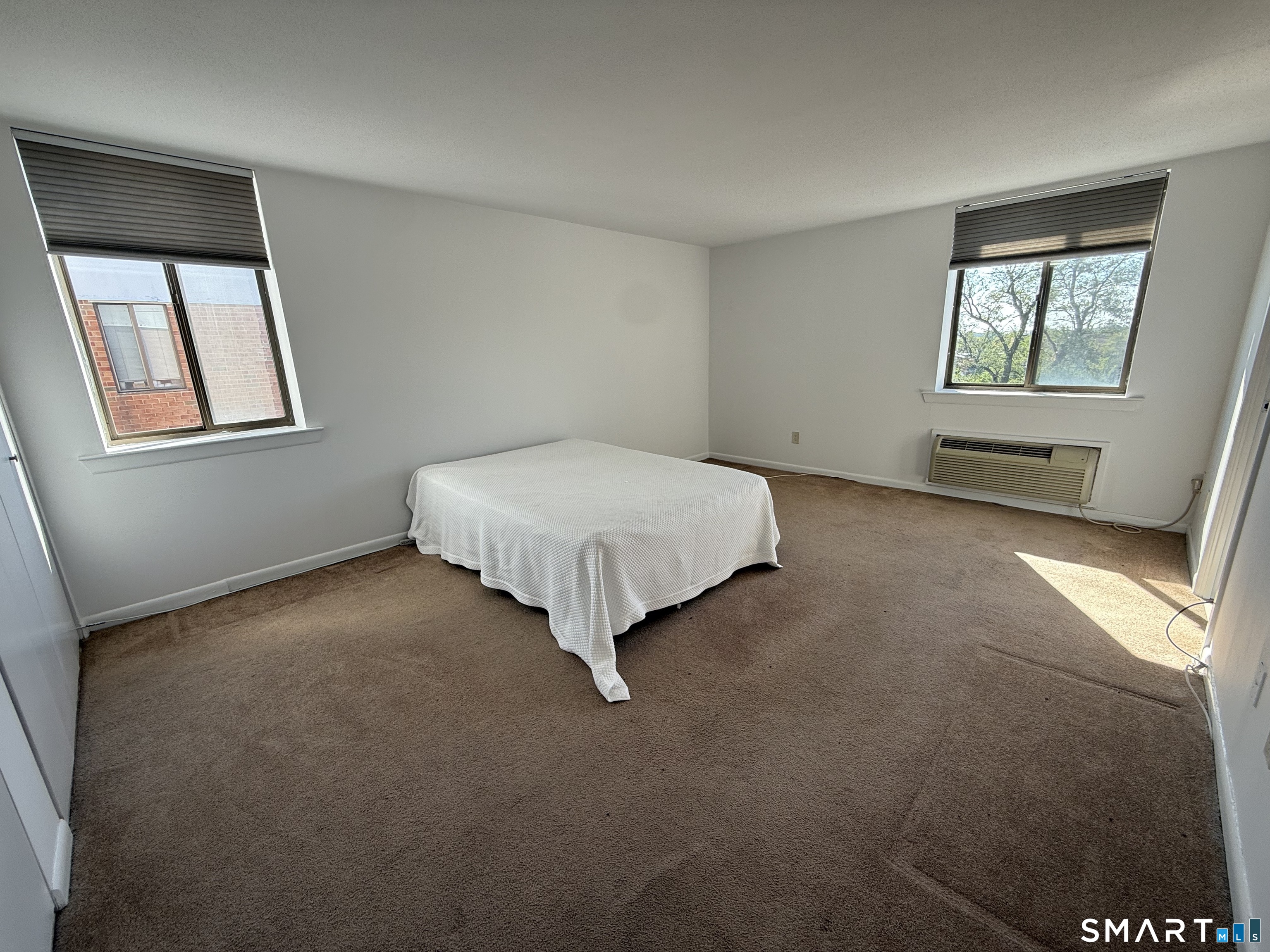 Foto 6 de Condominio en renta en 50 Birdseye Street #401, Stratford, CT — $2,700/mes