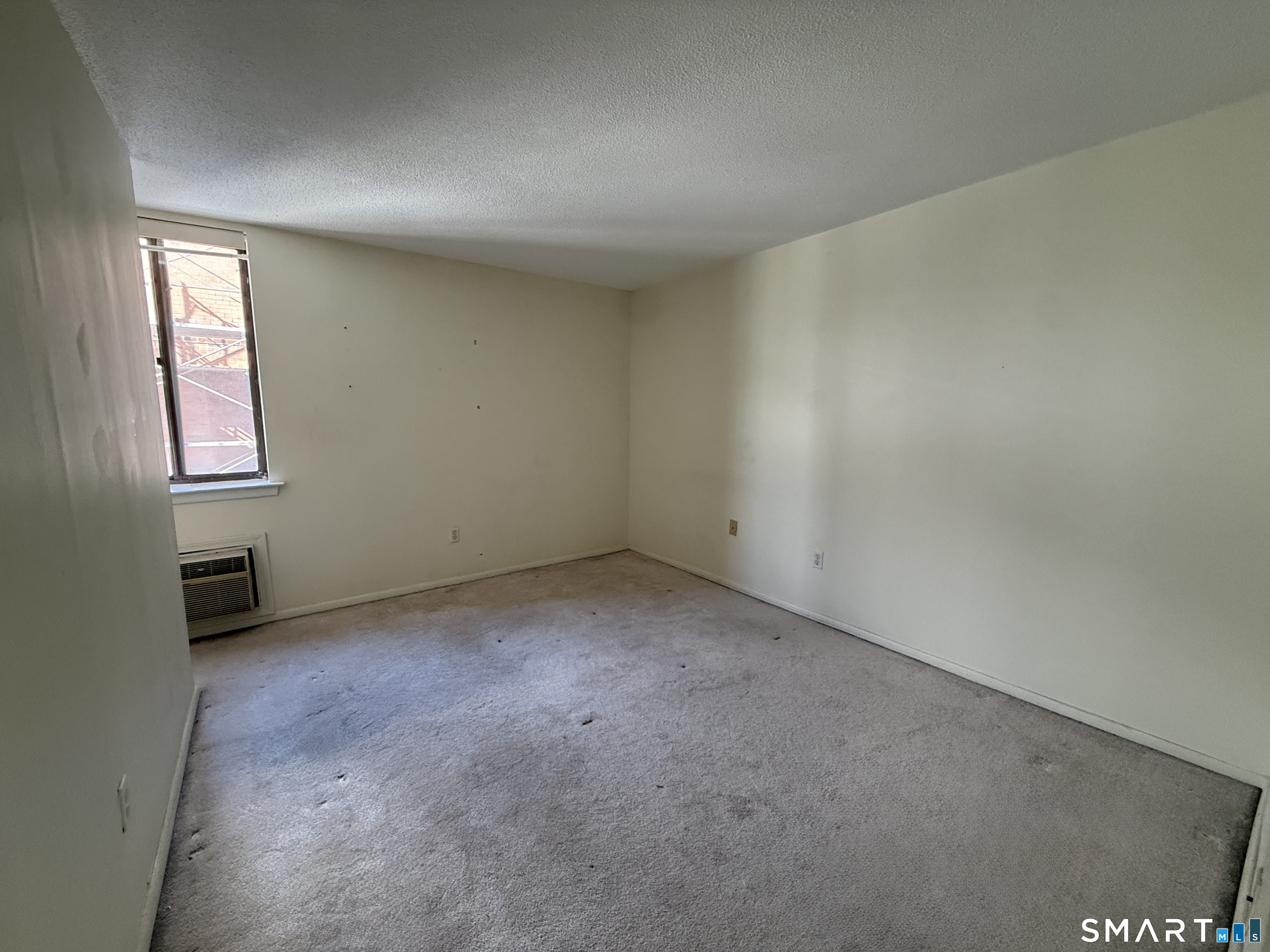 Foto 9 de Condominio en renta en 1460 Elm Street #325, Stratford, CT — $2,700/mes