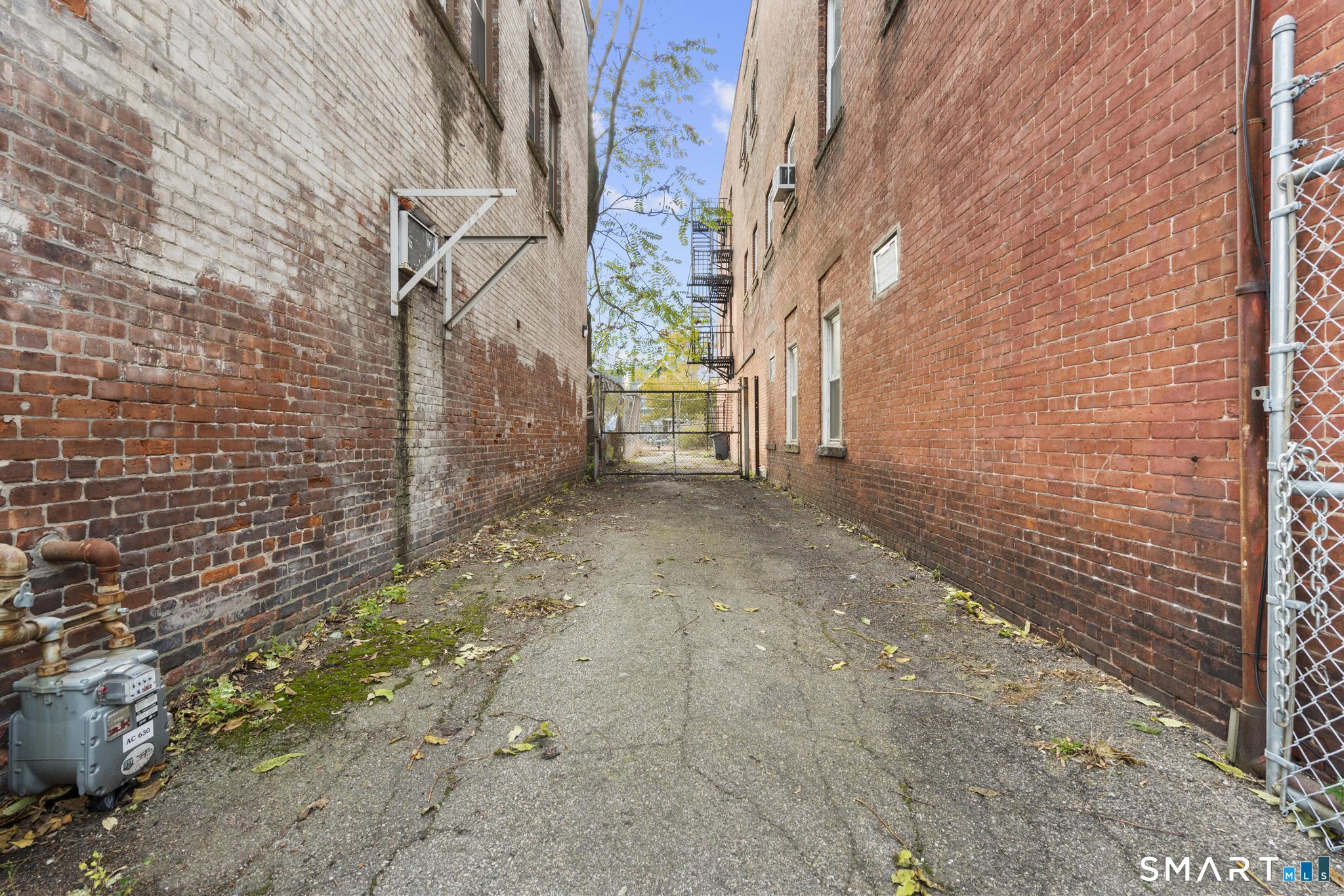 855 East Main Street photo 39