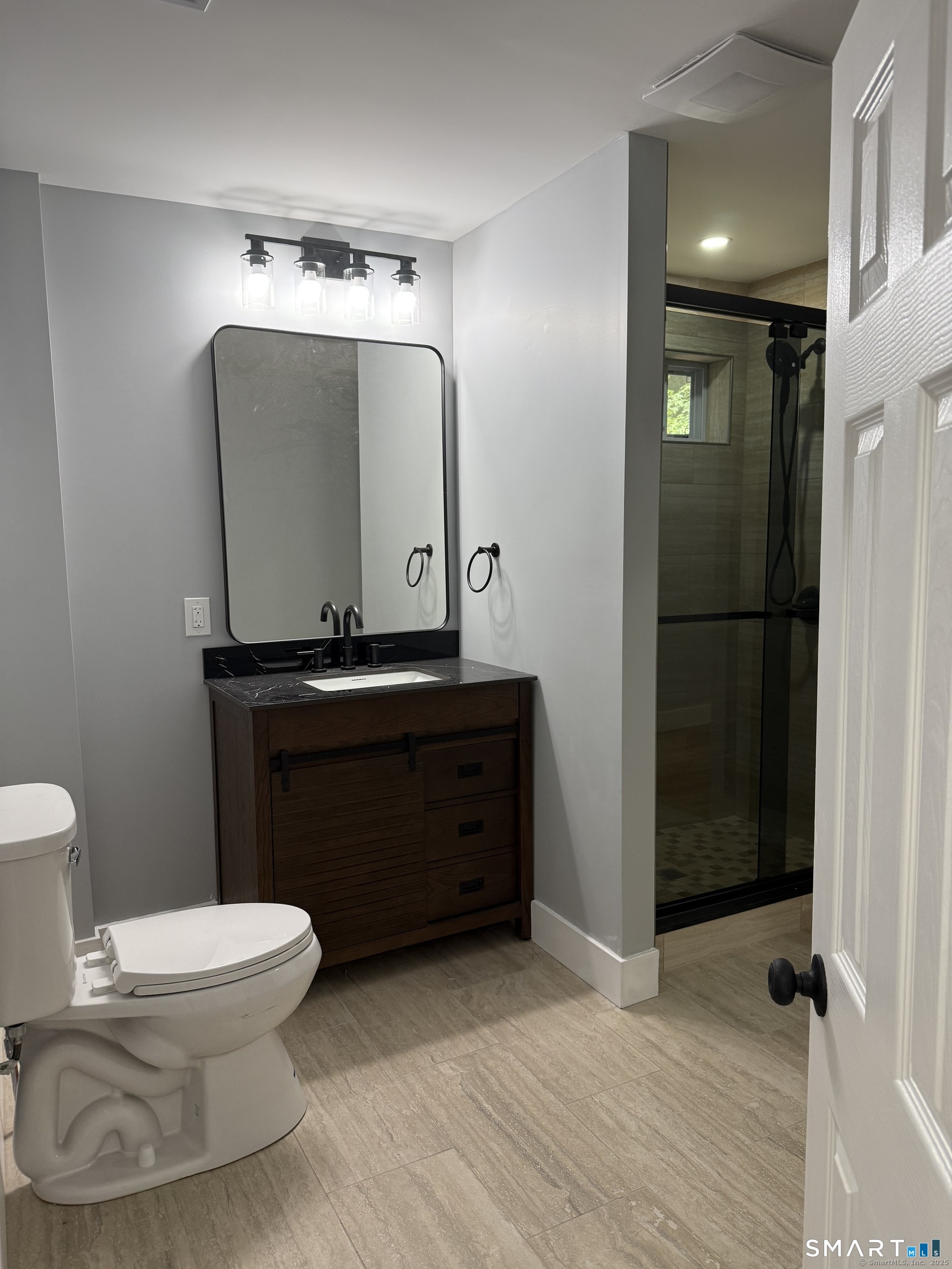 465 James Farm photo 22