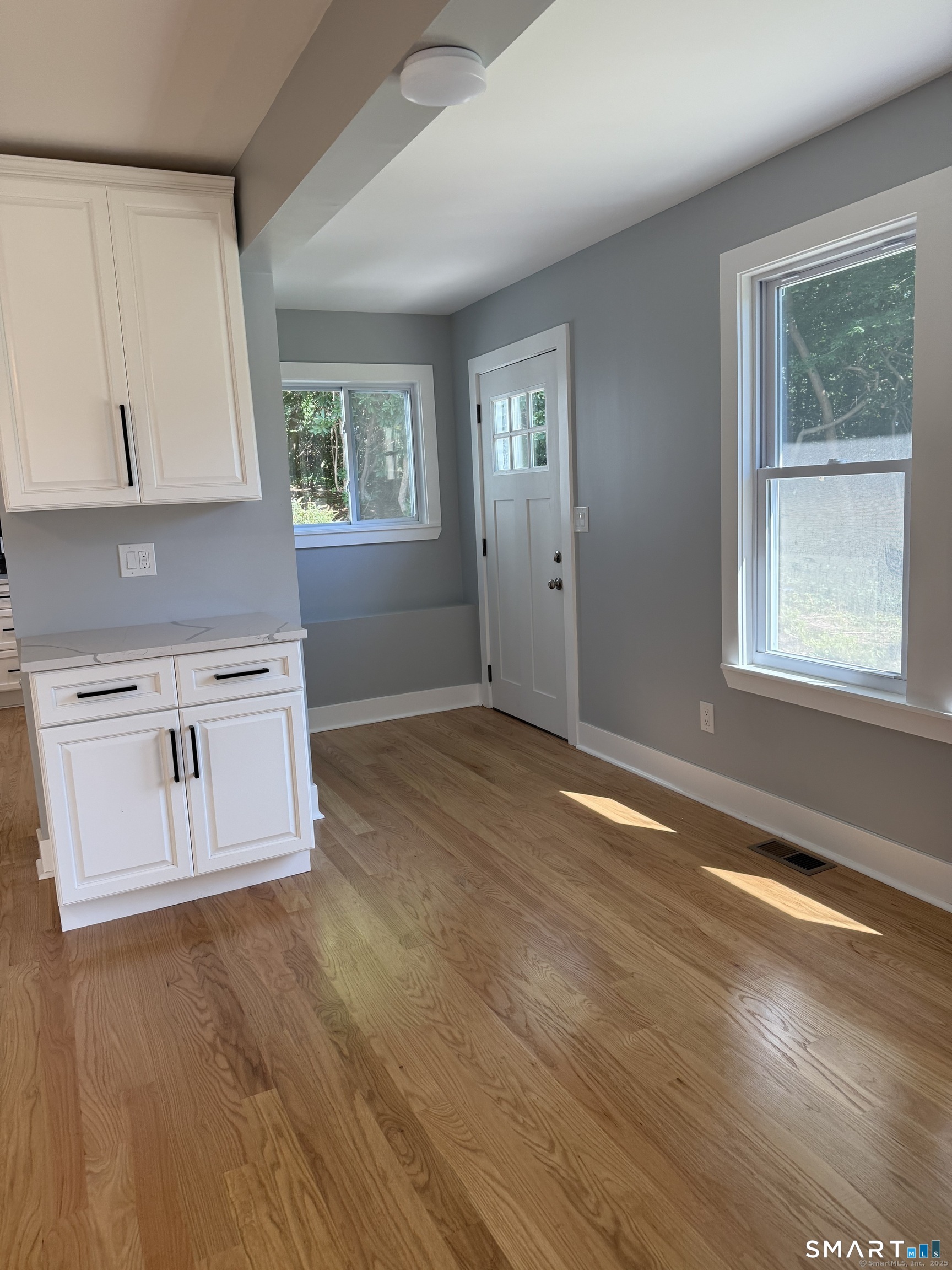 465 James Farm photo 10