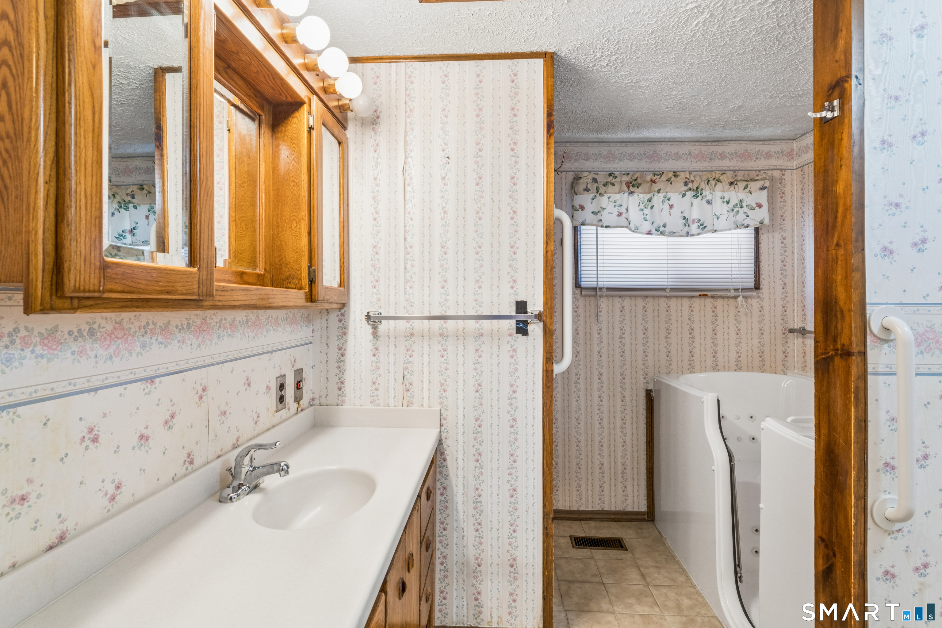 16 Winfield photo 17