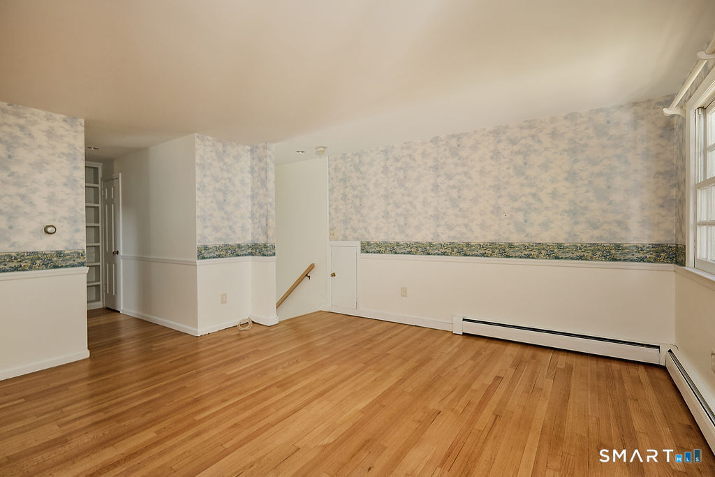 4 Surrey Lane — photo 32