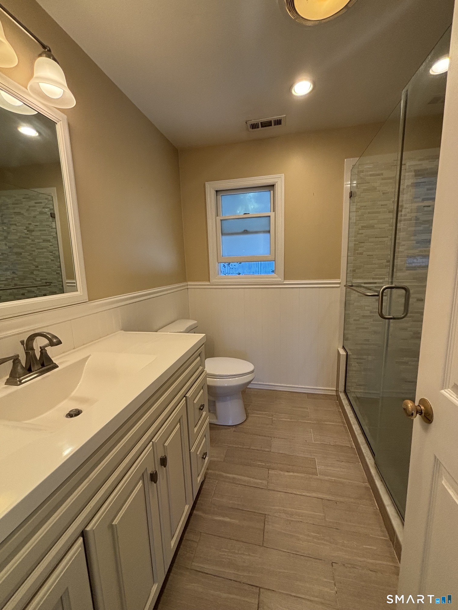 Foto 8 de Casa en renta en 36 Nicholas Avenue, Greenwich, CT — $6,500/mes