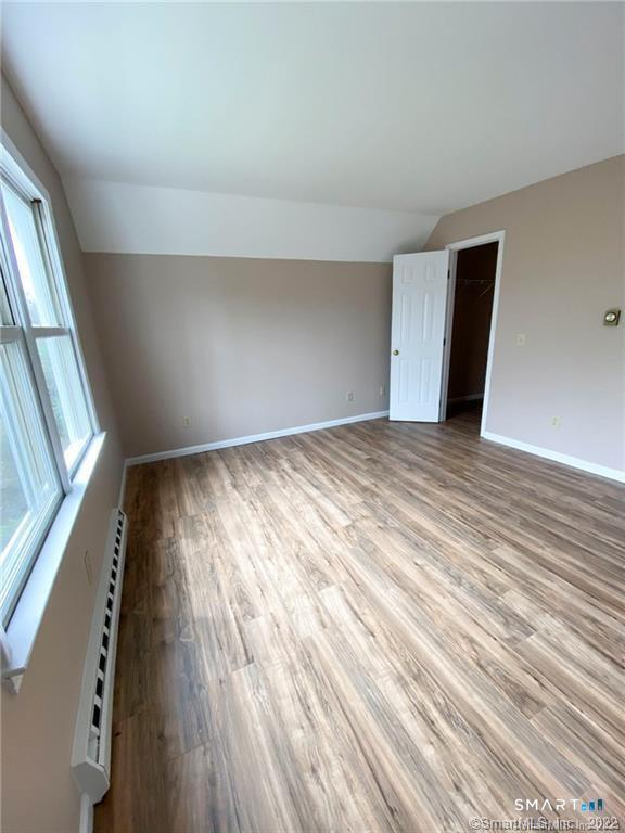 Foto 6 de Condominio en renta en 55 Mill Plain Road #30-16, Danbury, CT — $1,850/mes
