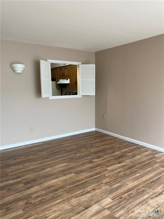 Foto 7 de Condominio en renta en 55 Mill Plain Road #30-16, Danbury, CT — $1,850/mes