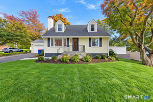 18 Maple, Trumbull