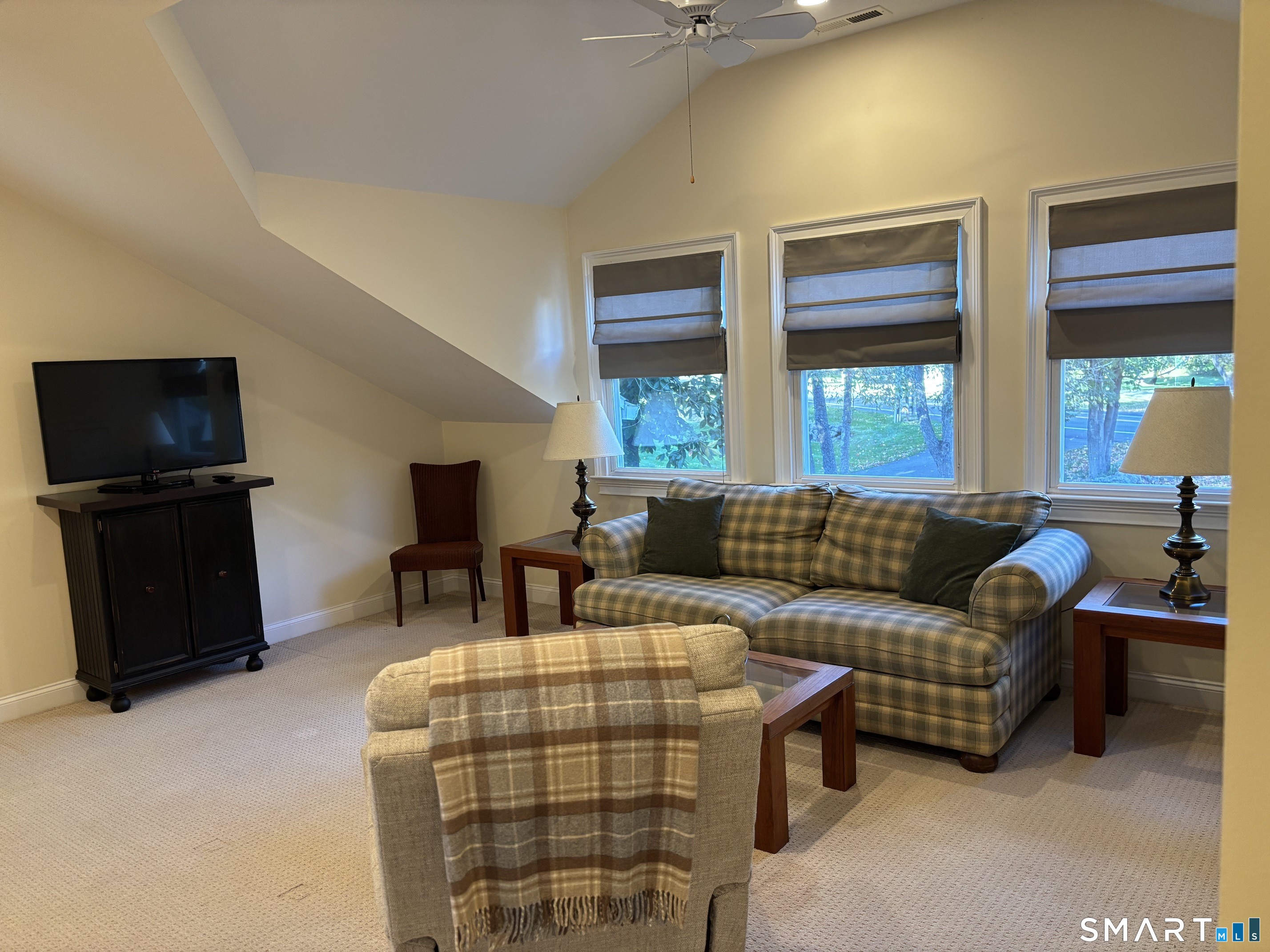Foto 6 de Casa en renta en 88 Old Hawleyville Road, Bethel, CT — $2,500/mes
