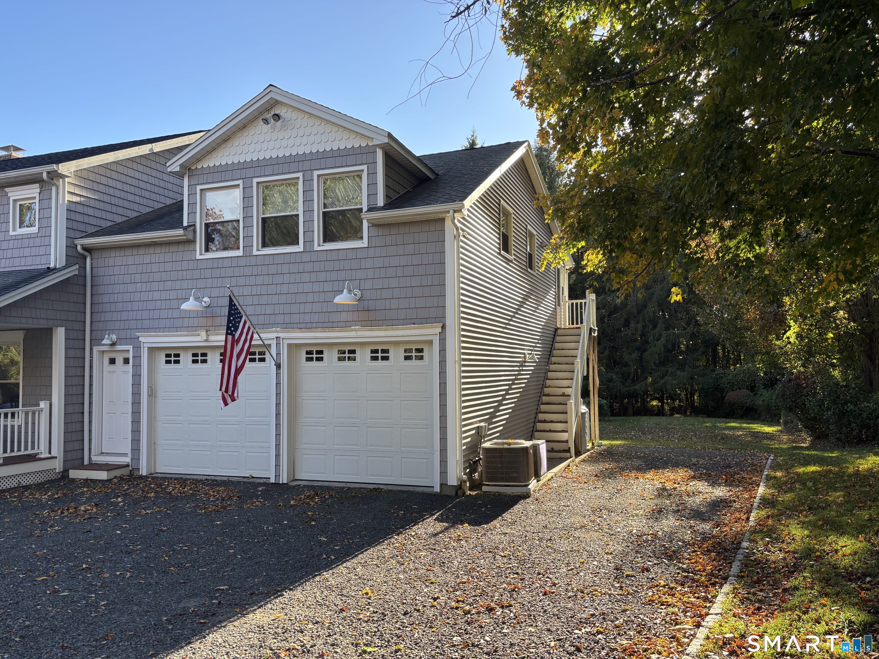 Foto 1 de Casa en renta en 88 Old Hawleyville Road, Bethel, CT — $2,500/mes