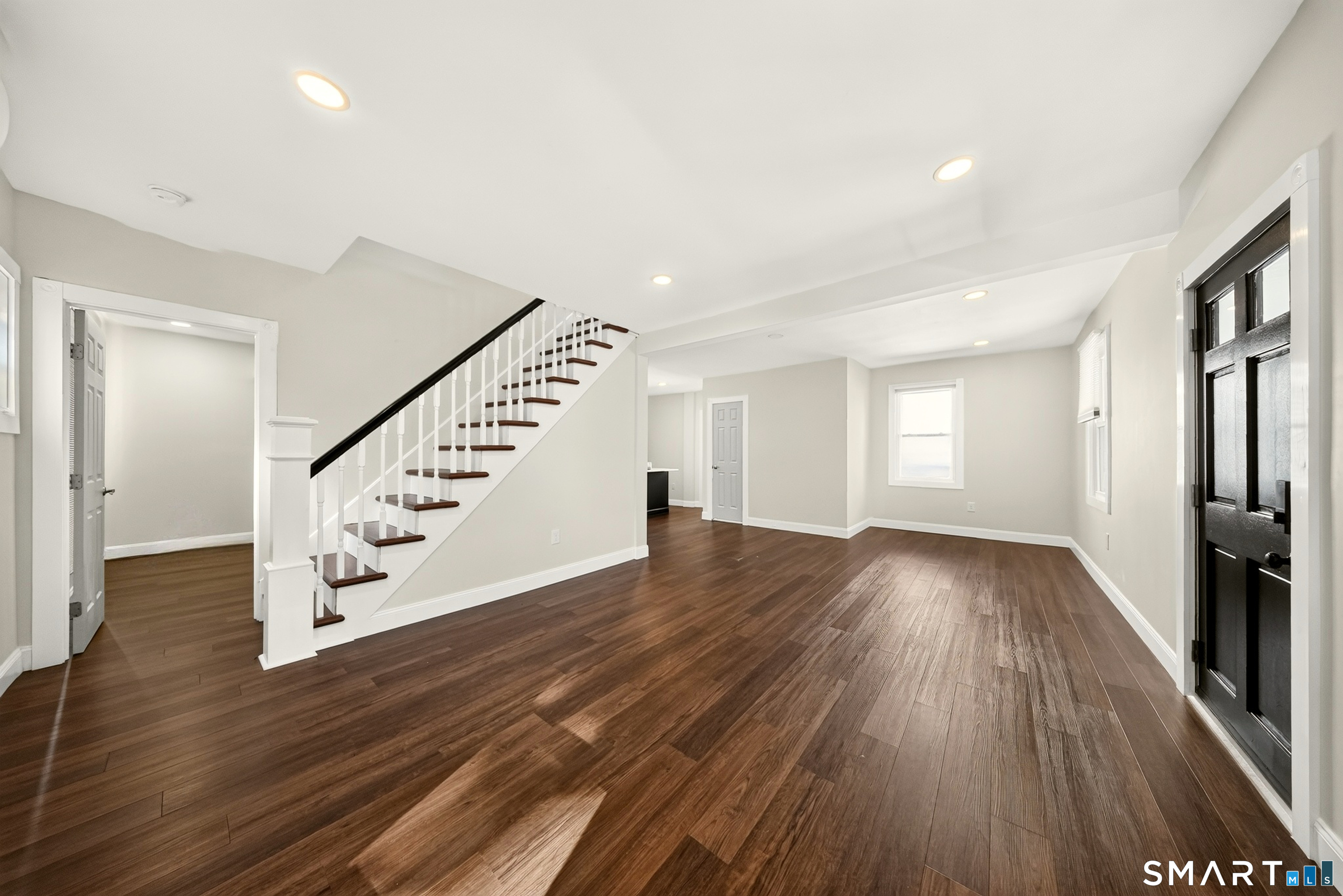 15 Ridgeway Street — photo 12