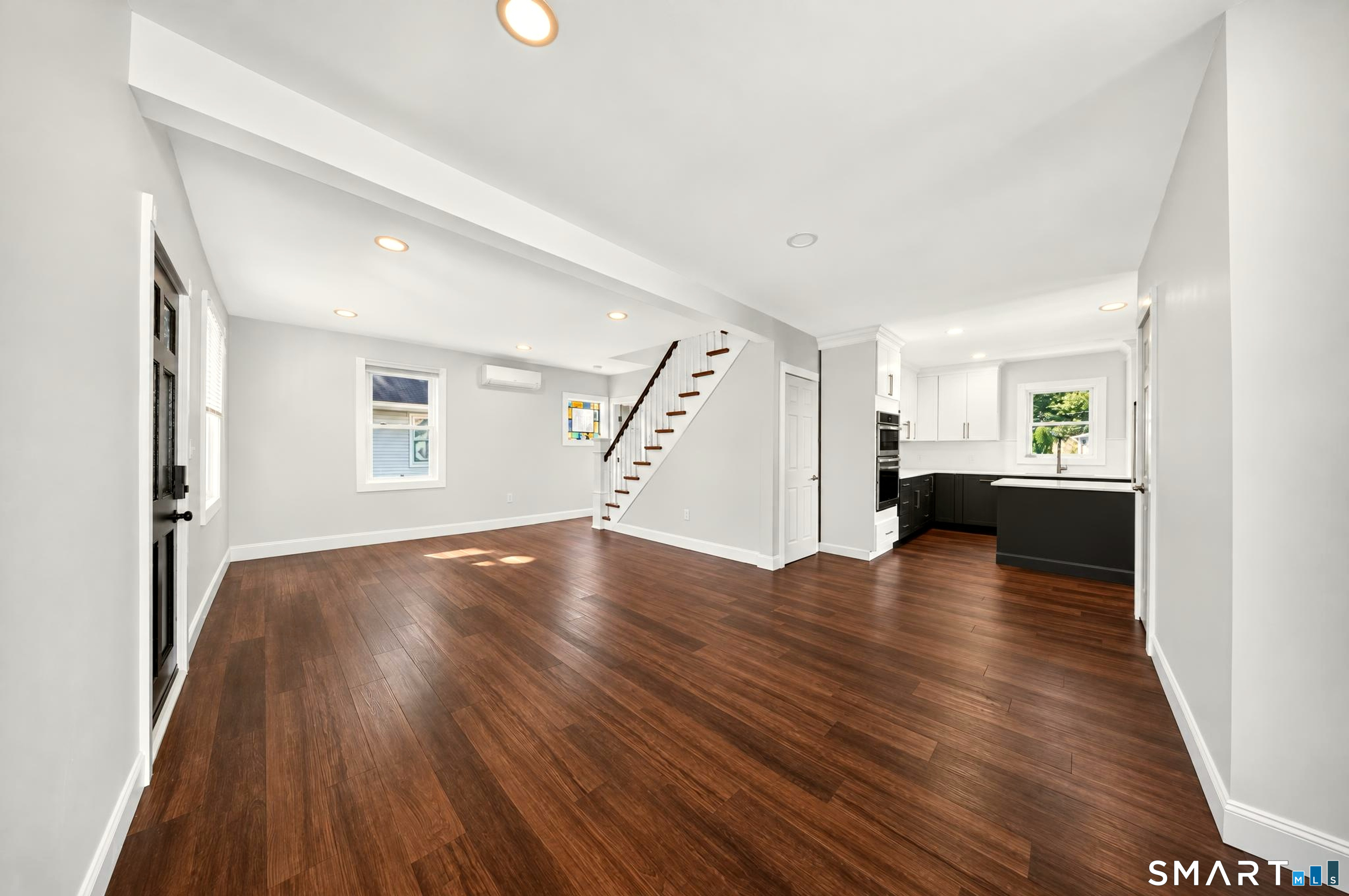 15 Ridgeway Street — photo 11