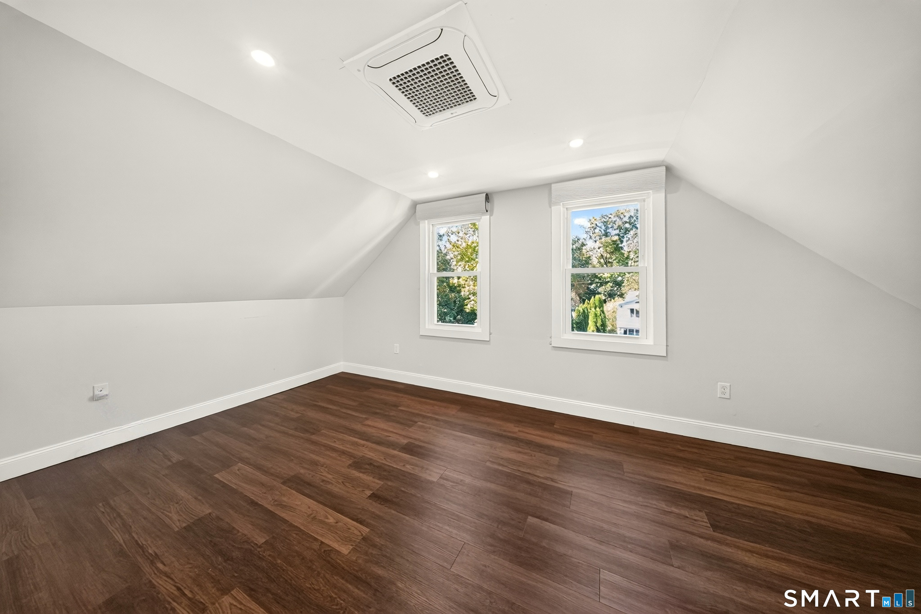 15 Ridgeway Street — photo 19