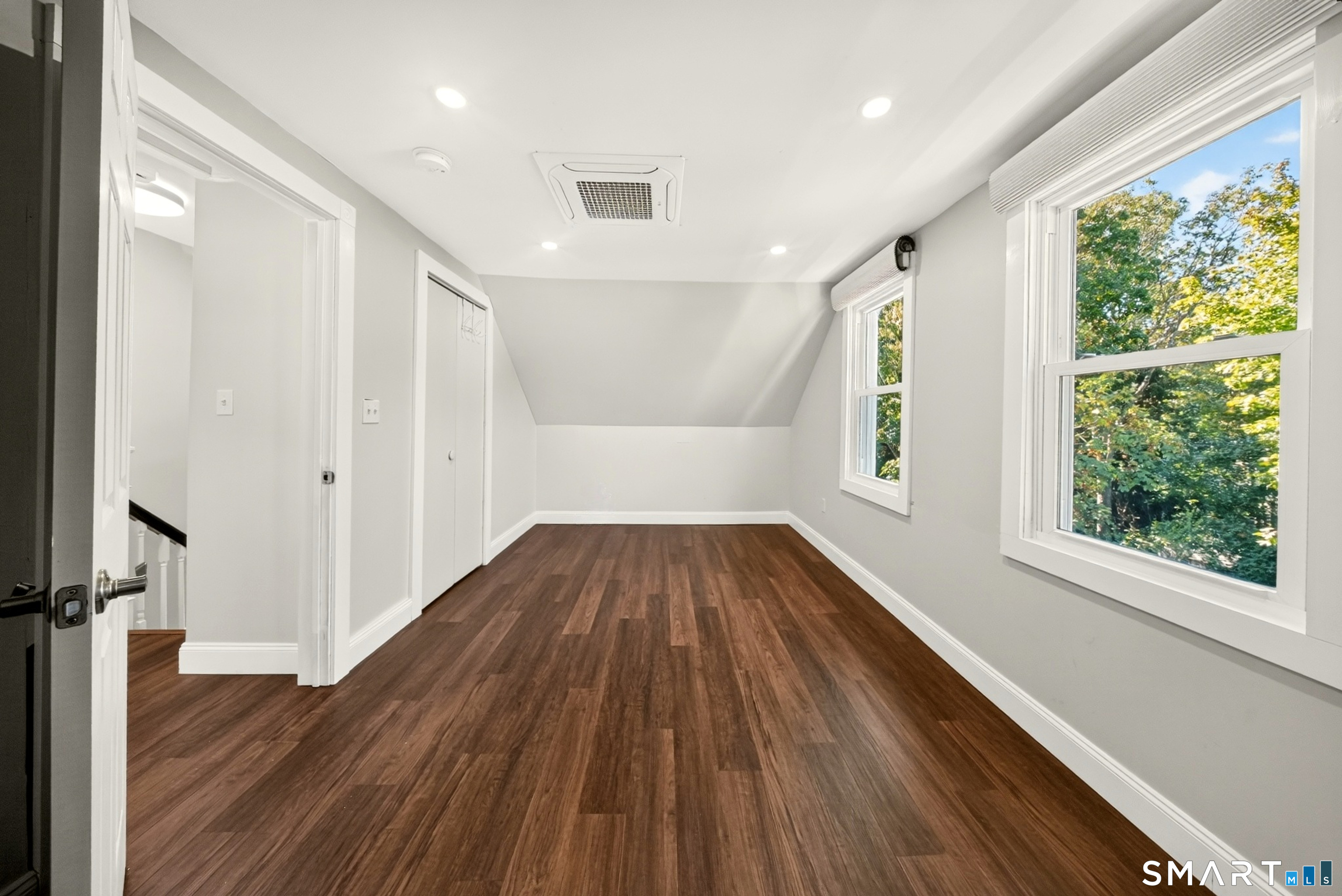 15 Ridgeway Street — photo 21