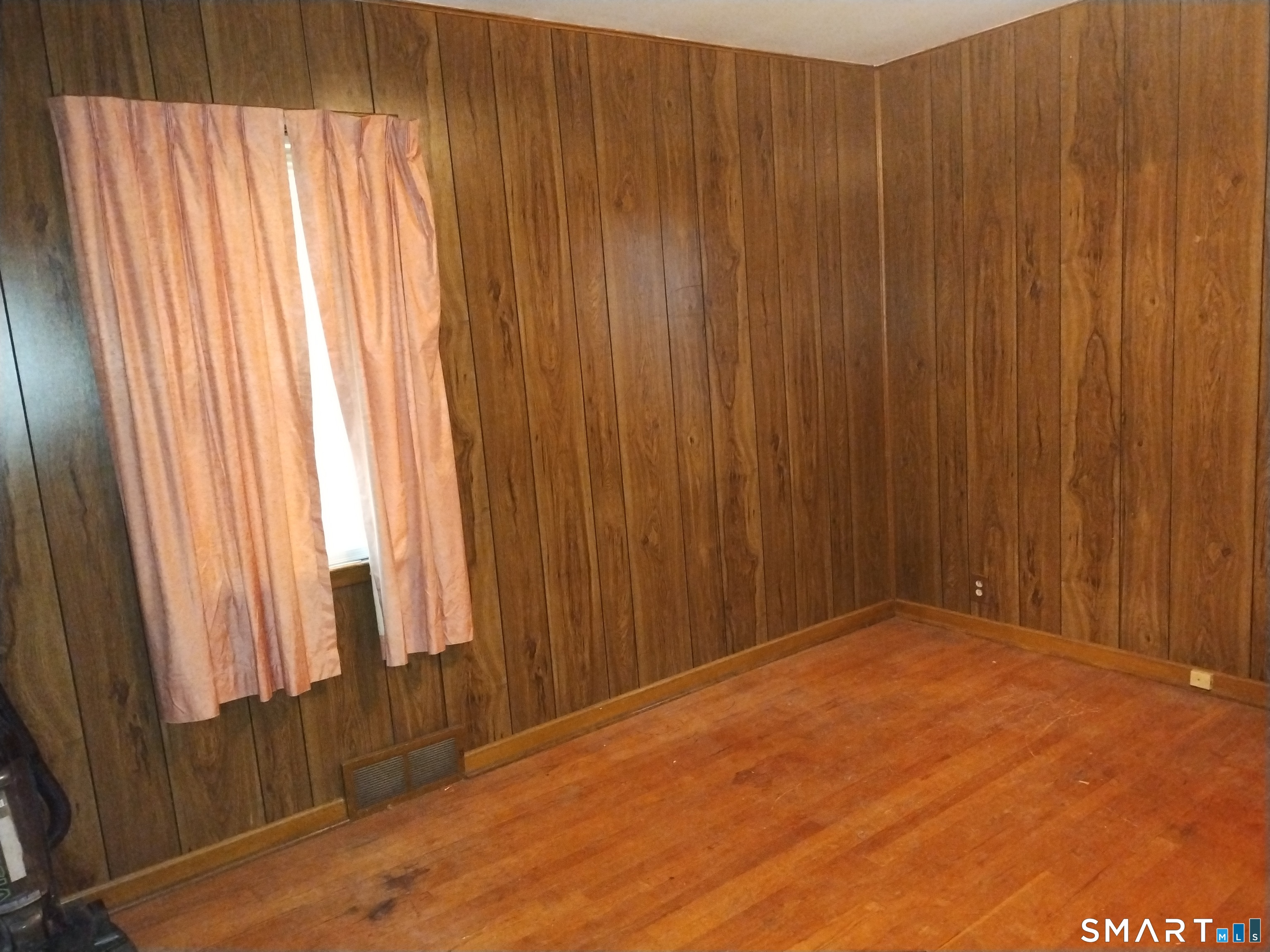 Foto 6 de Casa en venta en 140 Beardsley Park Terrace, Bridgeport, CT — $370,500