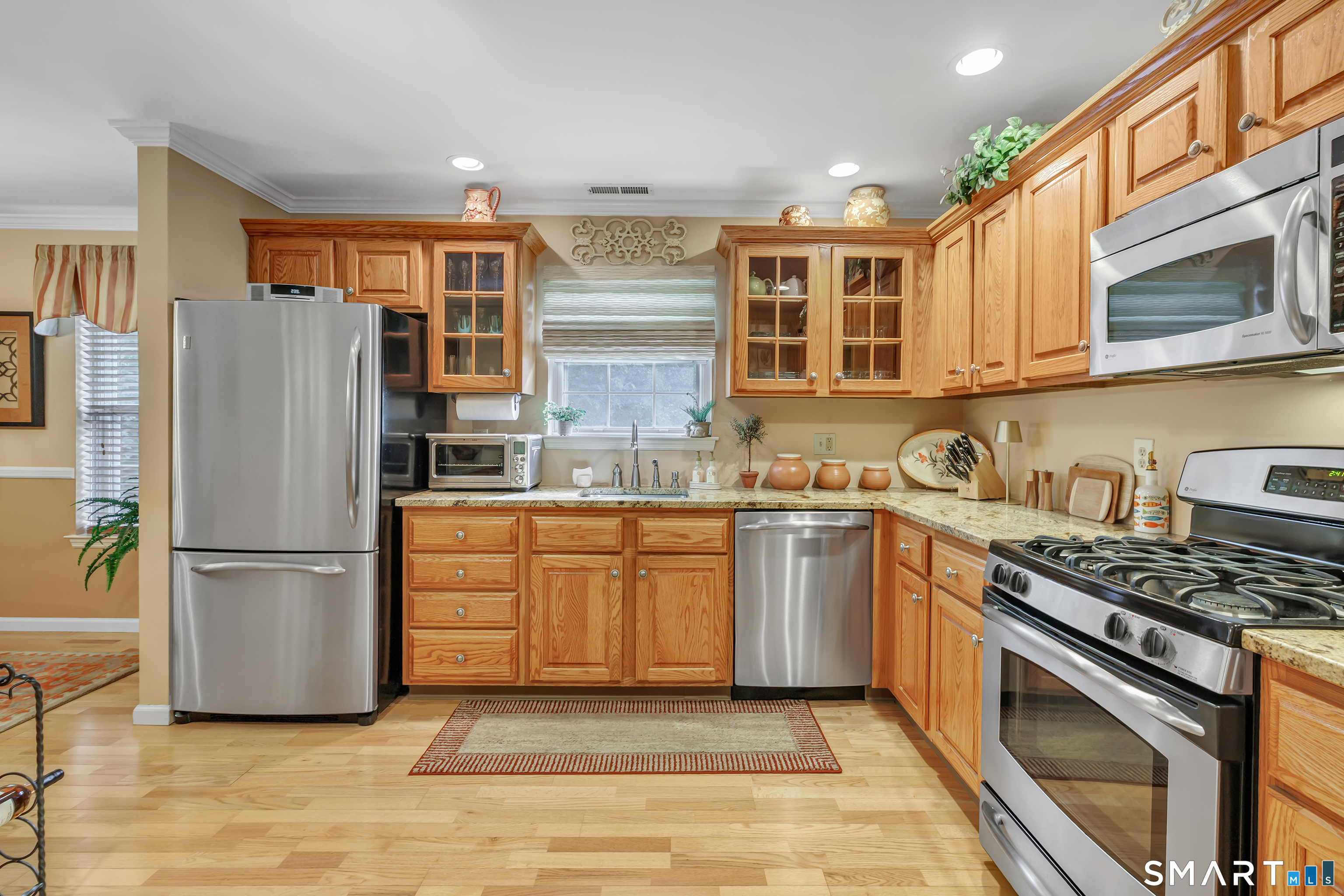 227 Mayfield, Unit 227 photo 19