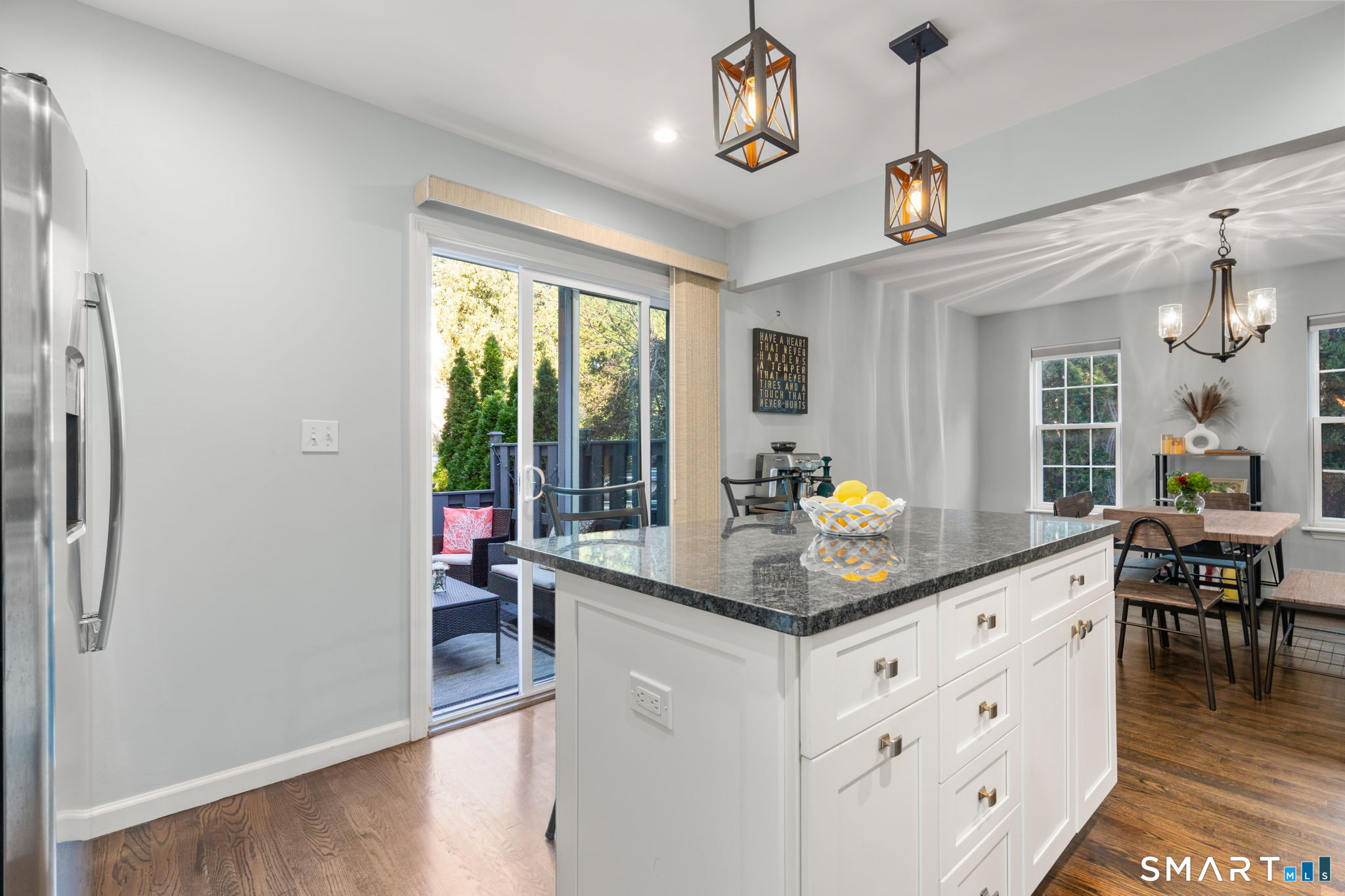 Foto 9 de Casa en renta en 655 Tunxis Hill Road, Fairfield, CT — $4,100/mes
