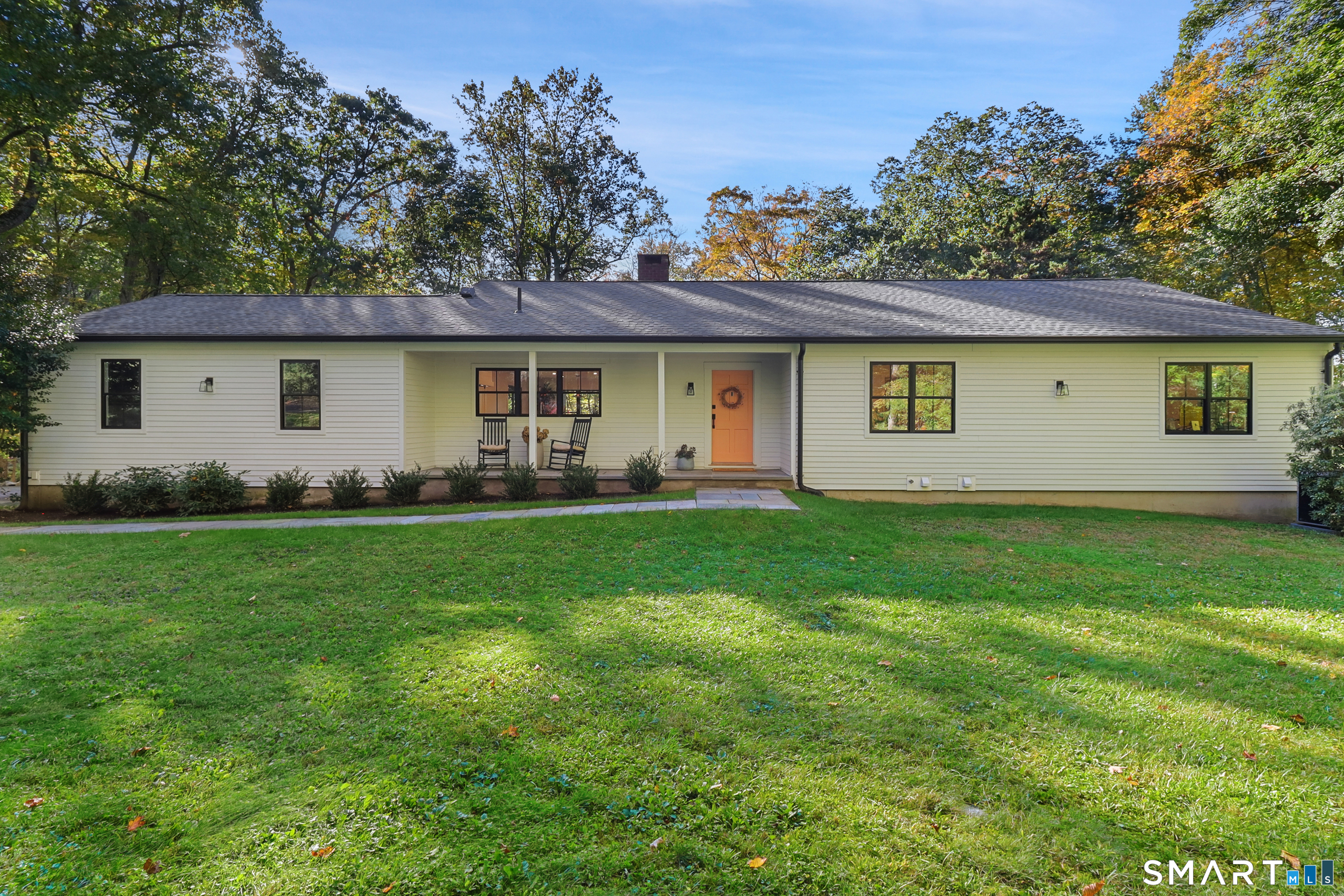 Foto 1 de Casa en venta en 2 Charcoal Lane, Westport, CT — $2,000,000