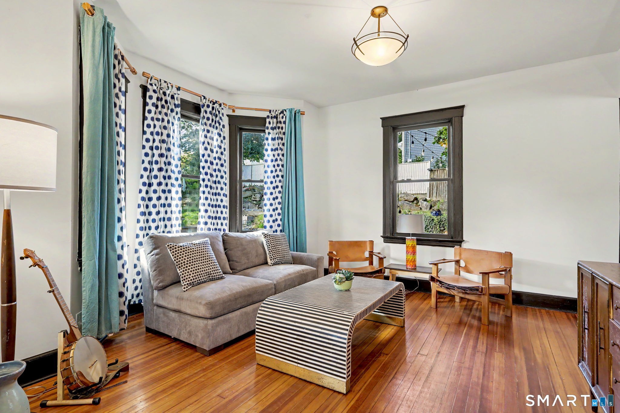 351 Delavan photo 12