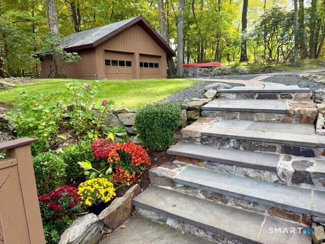 Foto 6 de Casa en venta en 10 Hillcrest Court, Ridgefield, CT — $1,899,000
