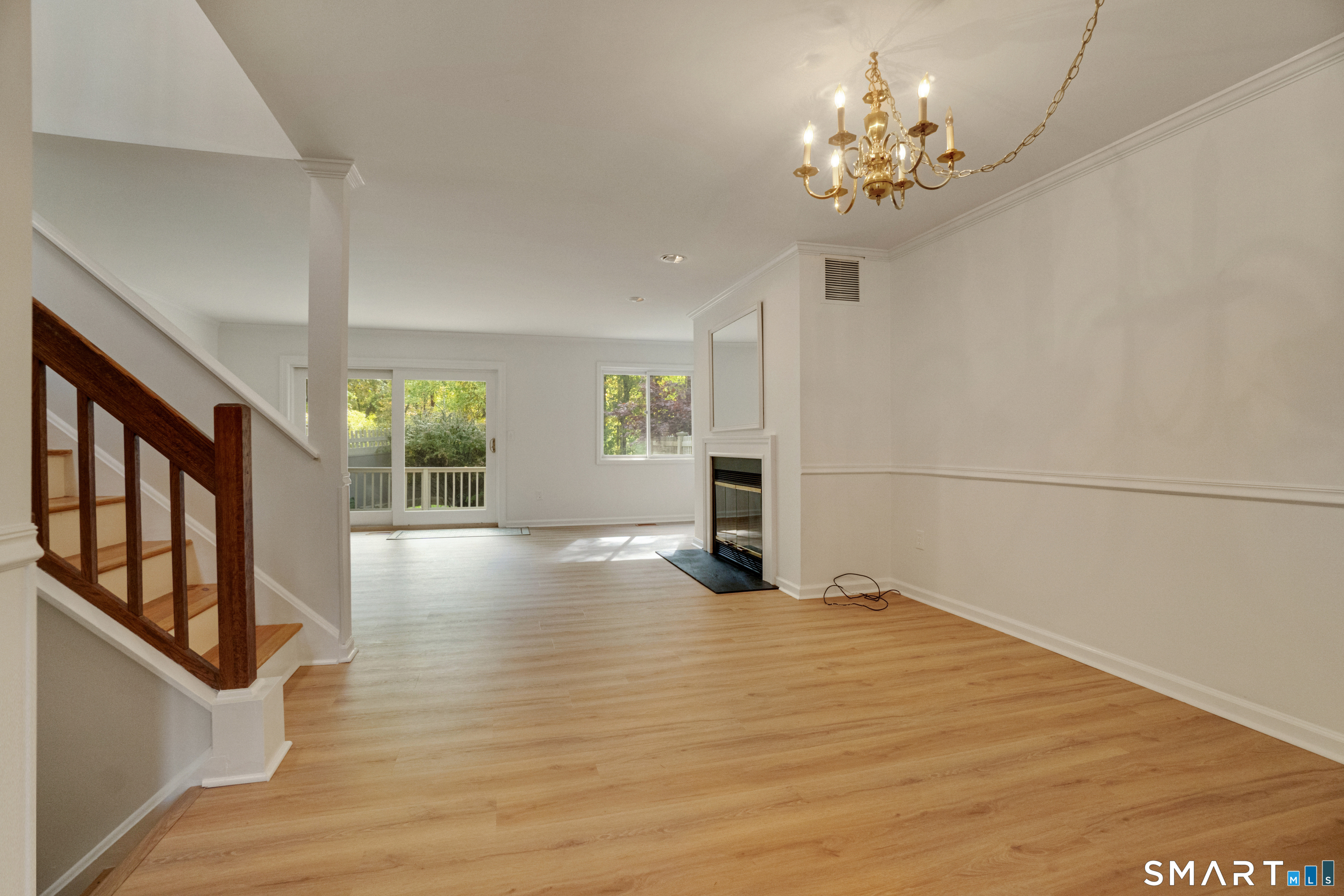 Foto 3 de Condominio en renta en 12 Boulevard Drive #24-145, Danbury, CT — $3,350/mes