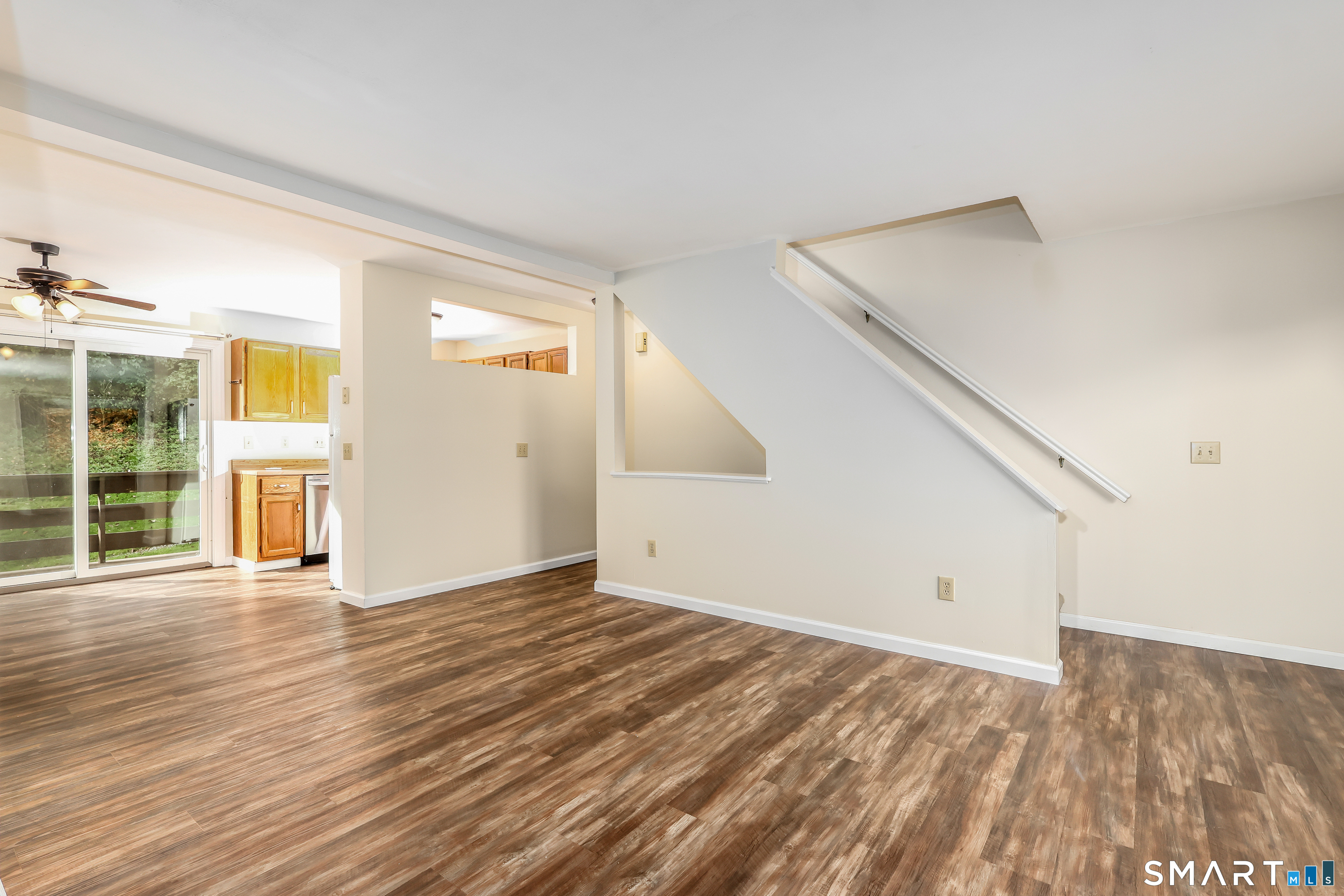 Foto 6 de Condominio en renta en 157 Shelter Rock Road #56, Danbury, CT — $2,500/mes