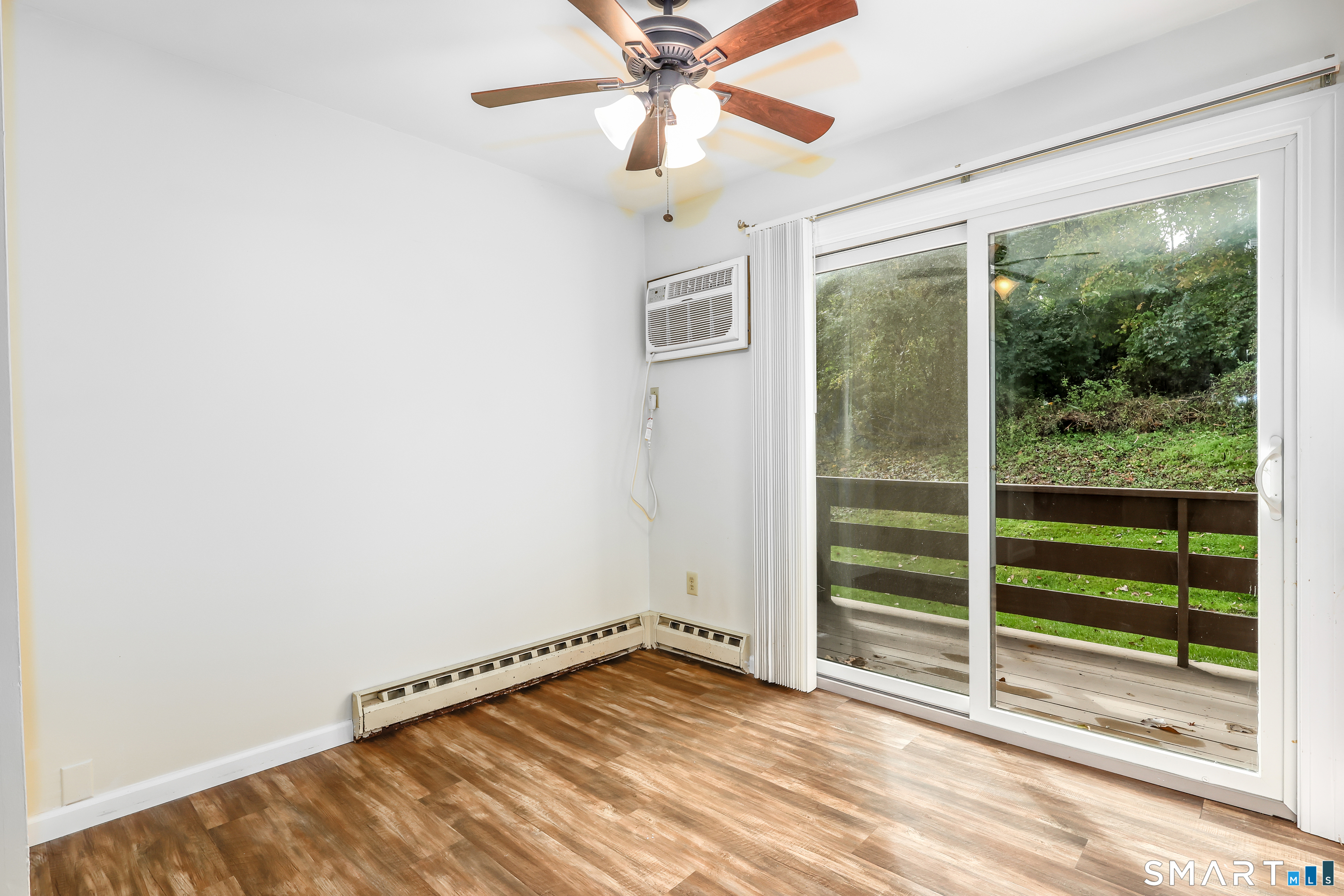 Foto 7 de Condominio en renta en 157 Shelter Rock Road #56, Danbury, CT — $2,500/mes