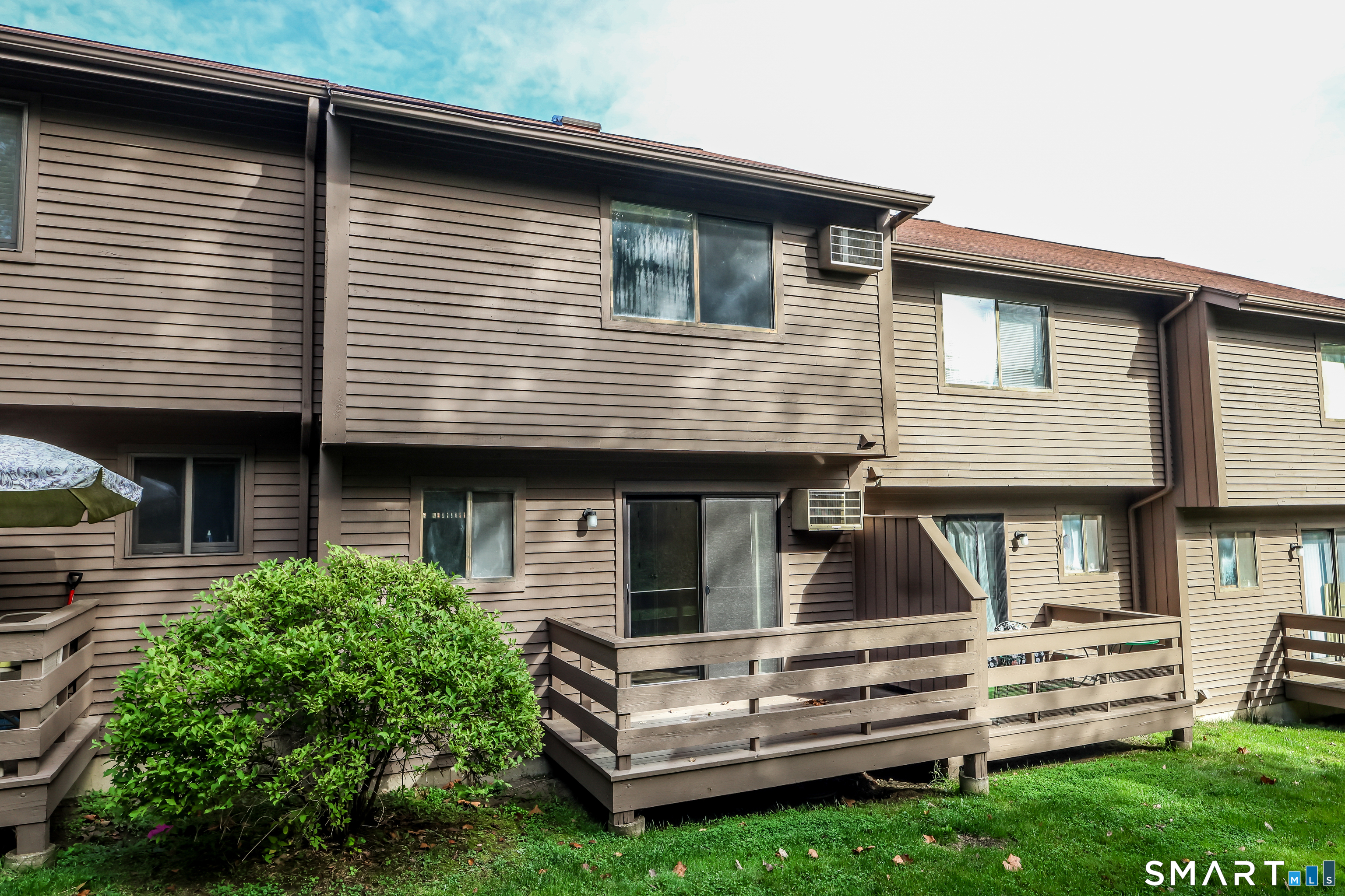 Foto 2 de Condominio en renta en 157 Shelter Rock Road #56, Danbury, CT — $2,500/mes