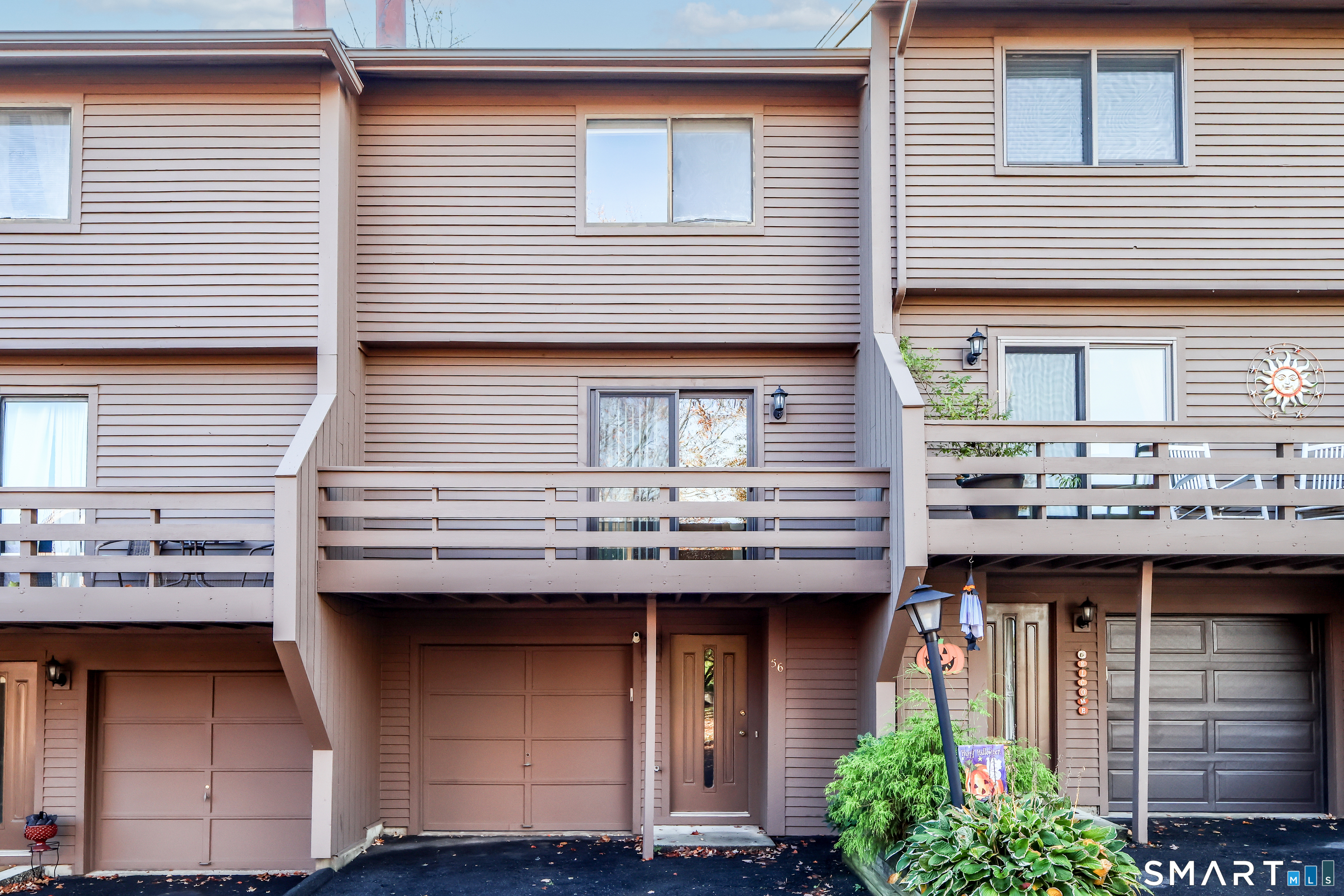 Foto 1 de Condominio en renta en 157 Shelter Rock Road #56, Danbury, CT — $2,500/mes