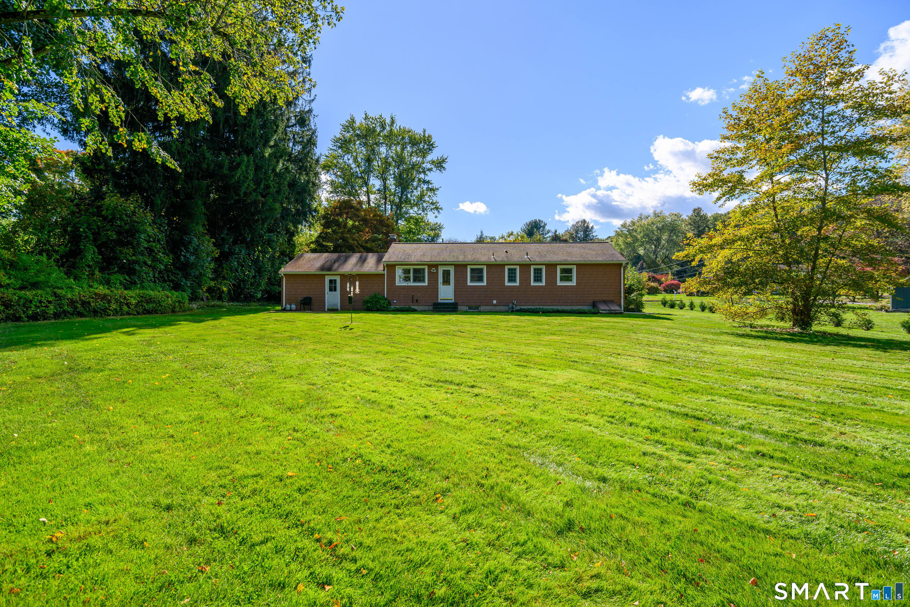2 Madison Drive — photo 35