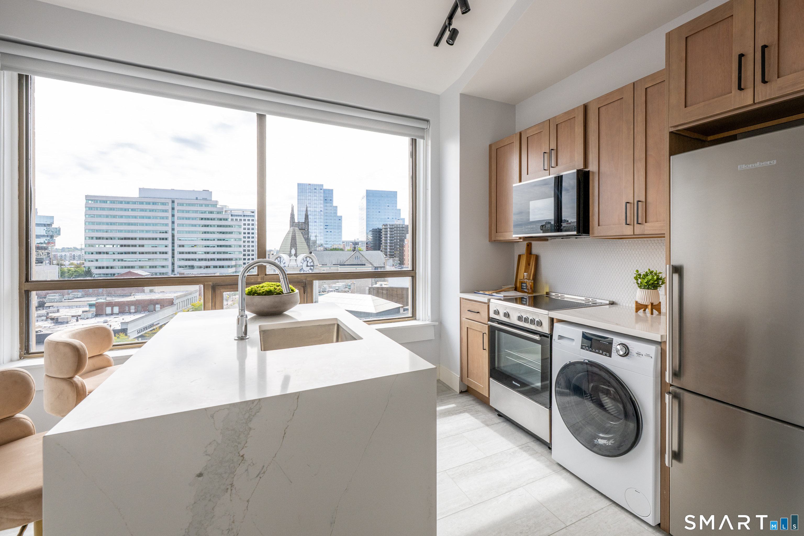 Foto 1 de Renta en 400 Main Street #201, Stamford, CT — $2,450/mes