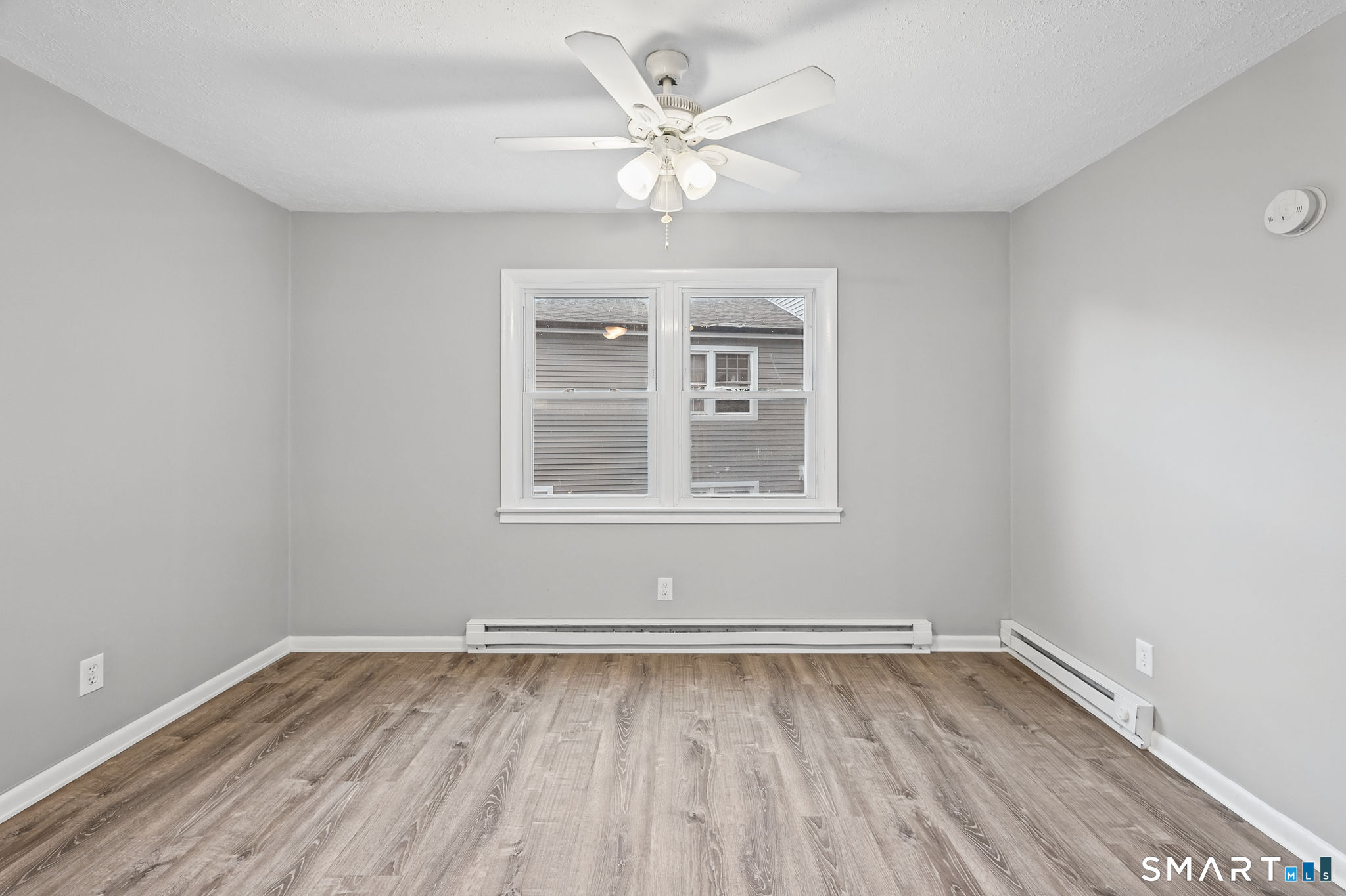 Foto 7 de Apartamento en renta en 6 Irving Place #2B, Danbury, CT — $2,600/mes