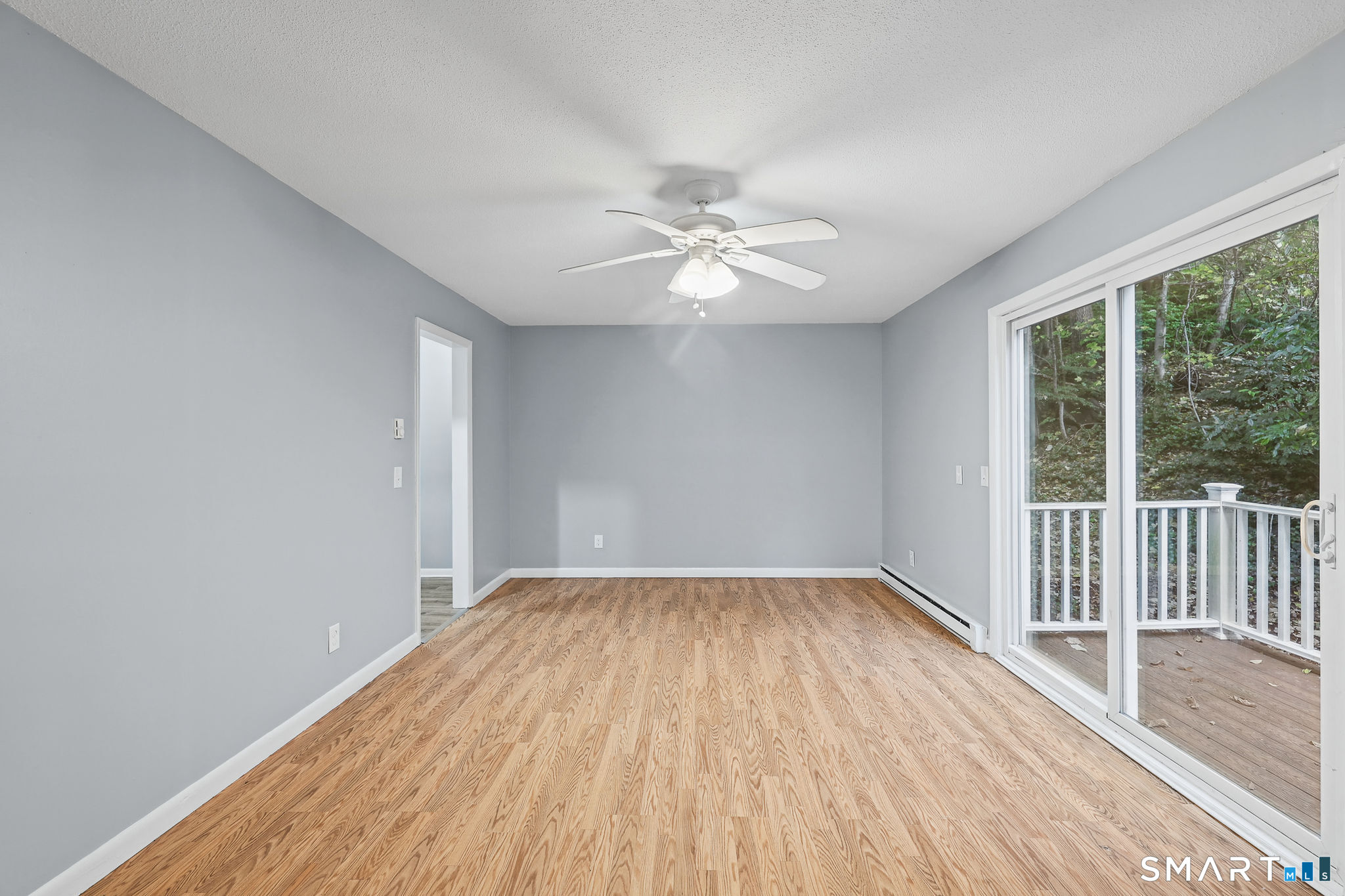 Foto 3 de Apartamento en renta en 6 Irving Place #2B, Danbury, CT — $2,600/mes