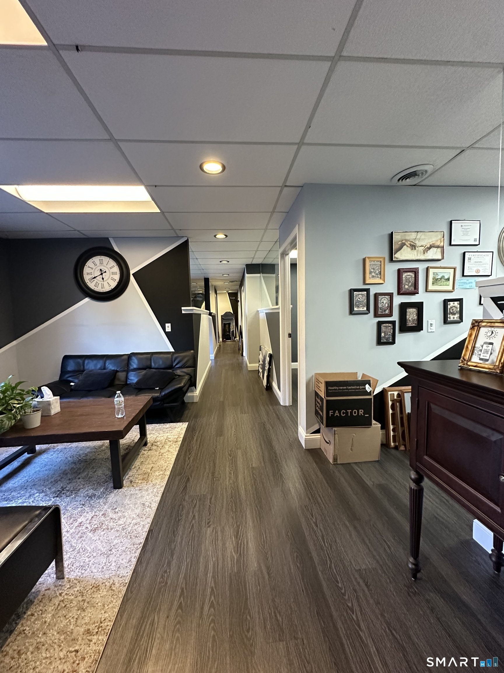 Foto 6 de Local comercial en renta en 51 Sugar Hollow Road, Danbury, CT — $1,200/mes