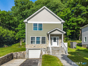 42 White, Middlebury