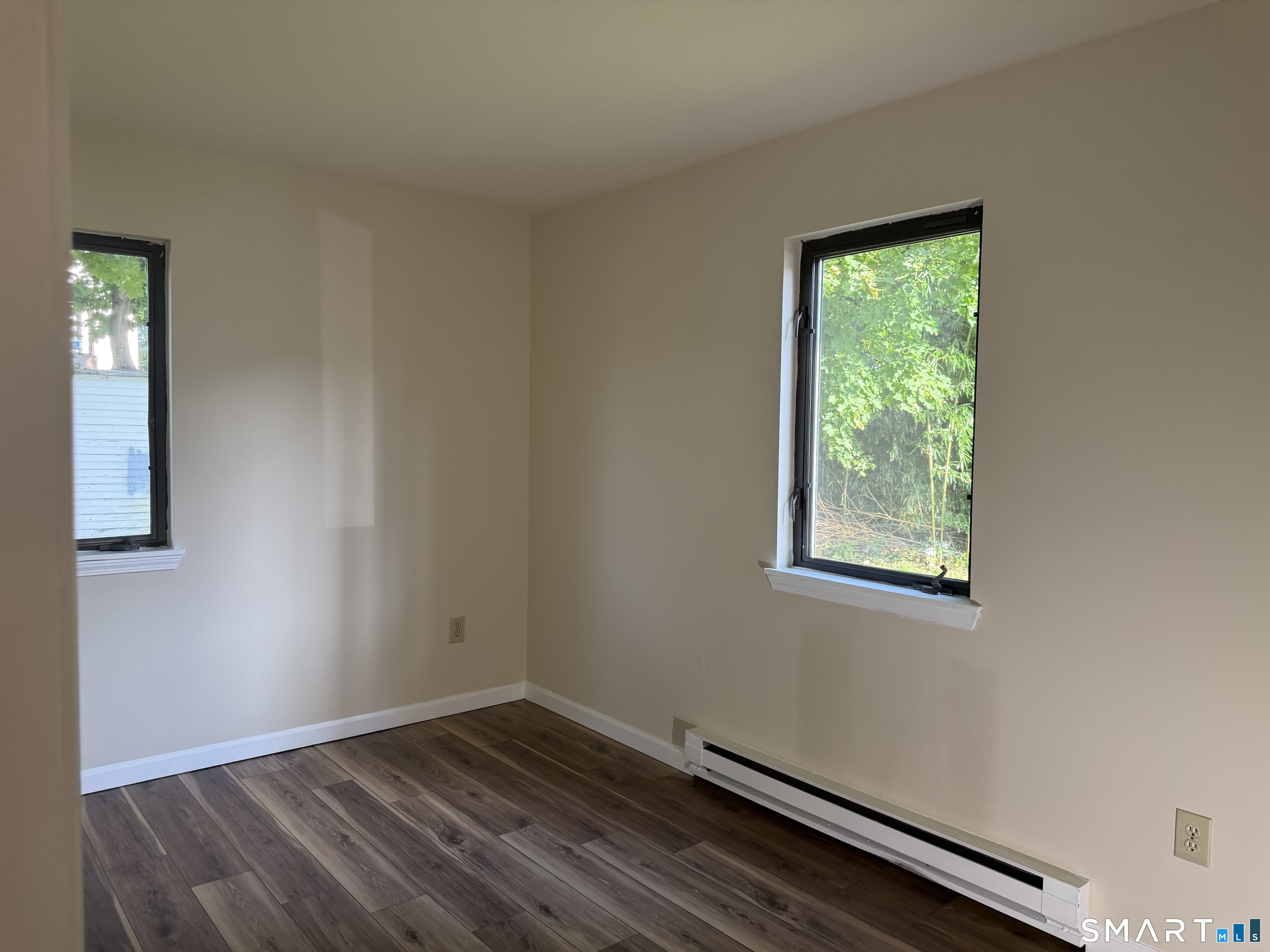 Foto 8 de Apartamento en renta en 15 Lee Avenue #1, Danbury, CT — $1,900/mes