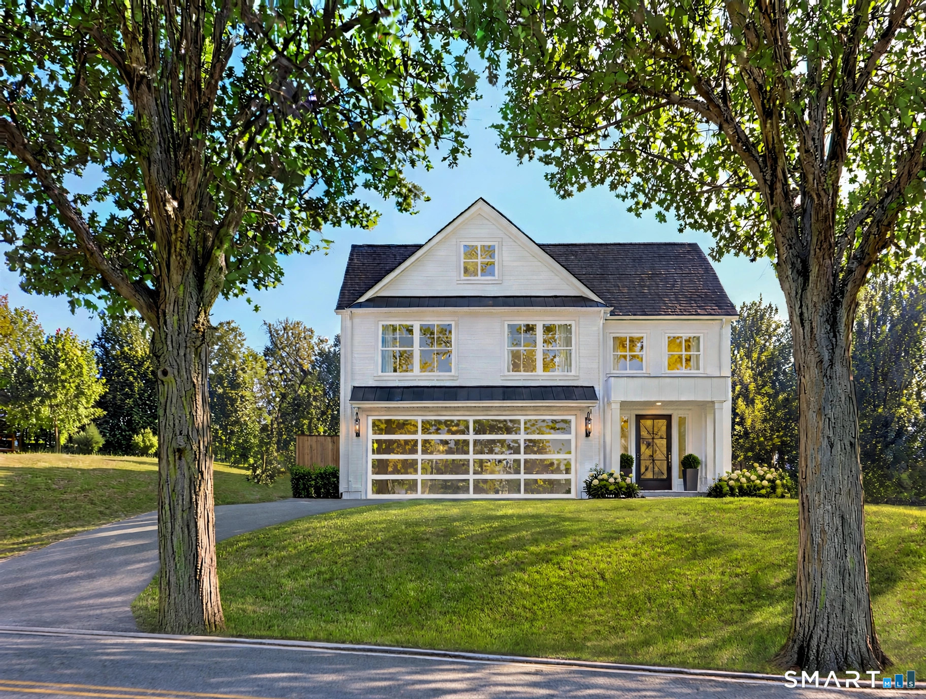Foto 1 de Casa en venta en 98 Sasco Hill Terrace, Fairfield, CT — $2,479,000