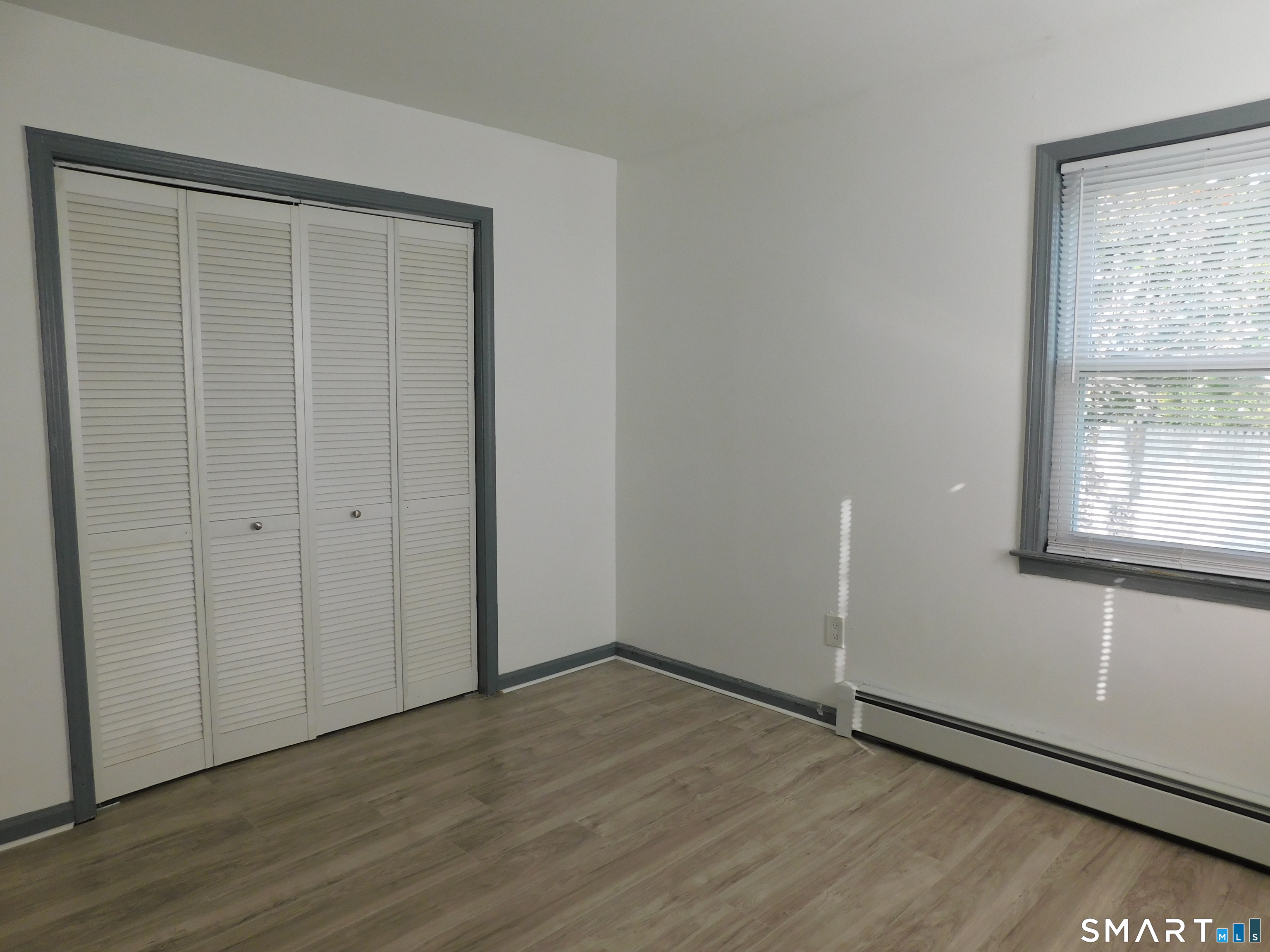 Foto 8 de Apartamento en renta en 24 Dayton Road, Bridgeport, CT — $2,800/mes