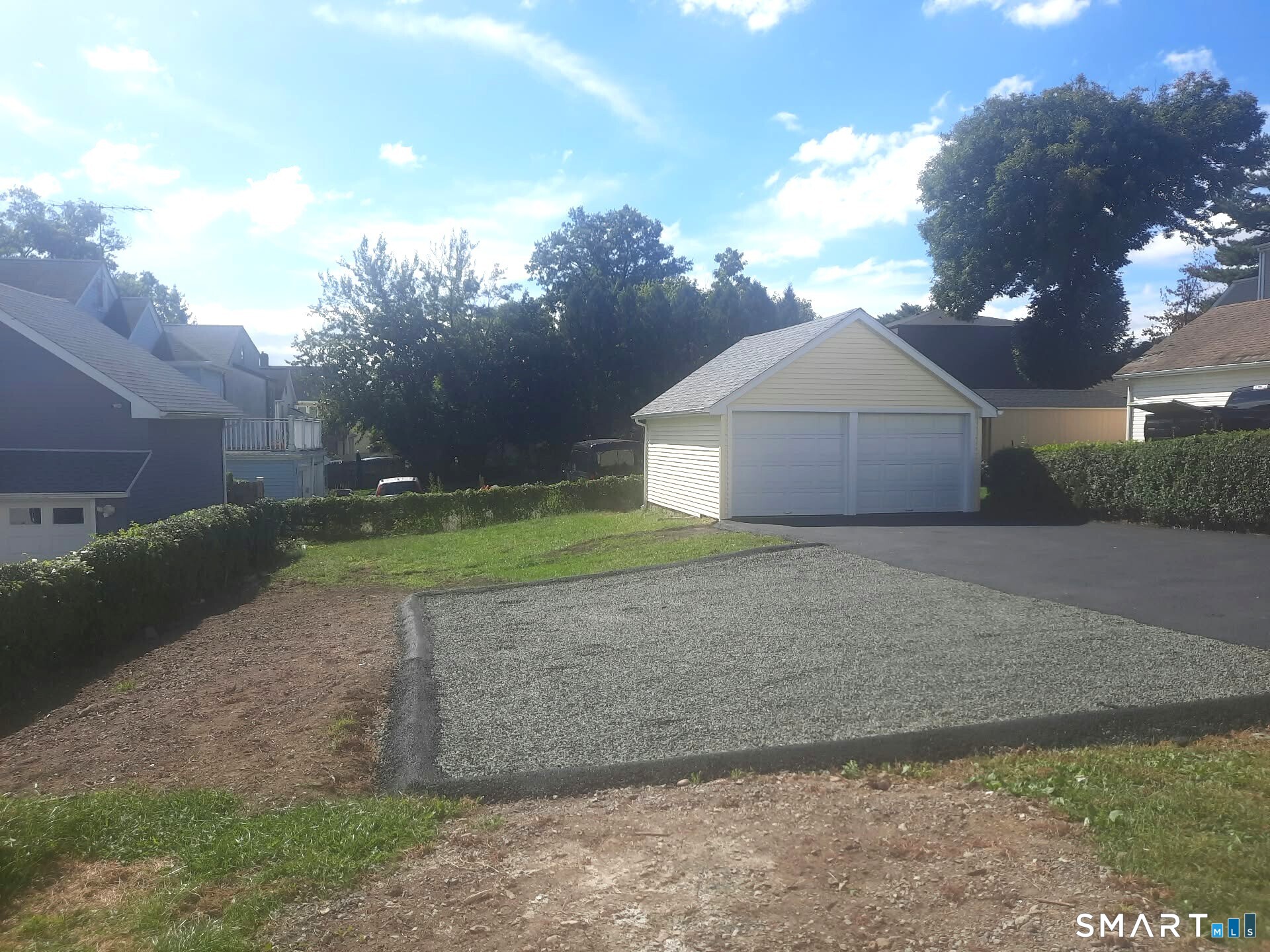 Foto 3 de Apartamento en renta en 144 Colonial Road, Stamford, CT — $2,950/mes