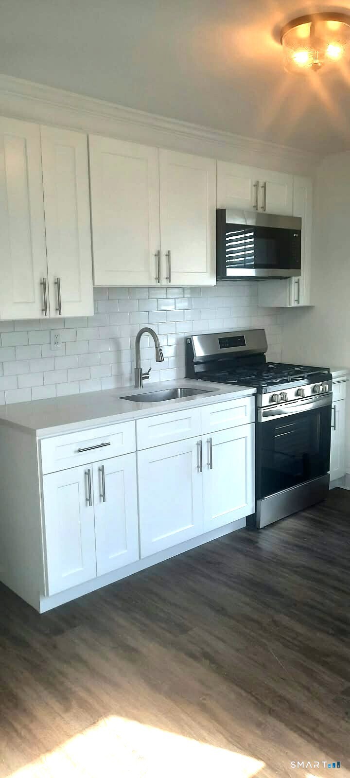 Foto 7 de Apartamento en renta en 144 Colonial Road, Stamford, CT — $2,950/mes
